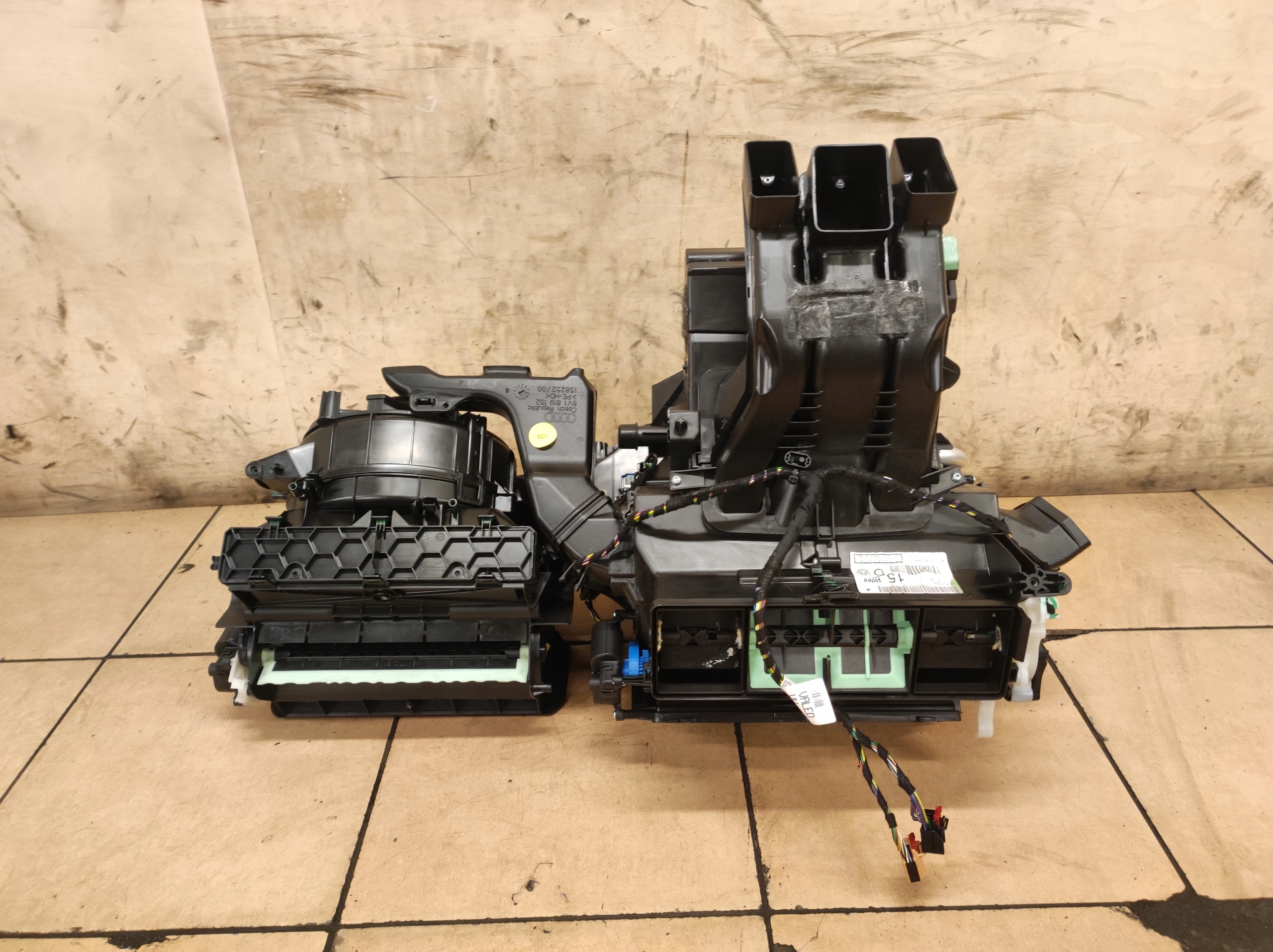 радиатор отопителя A3 8V