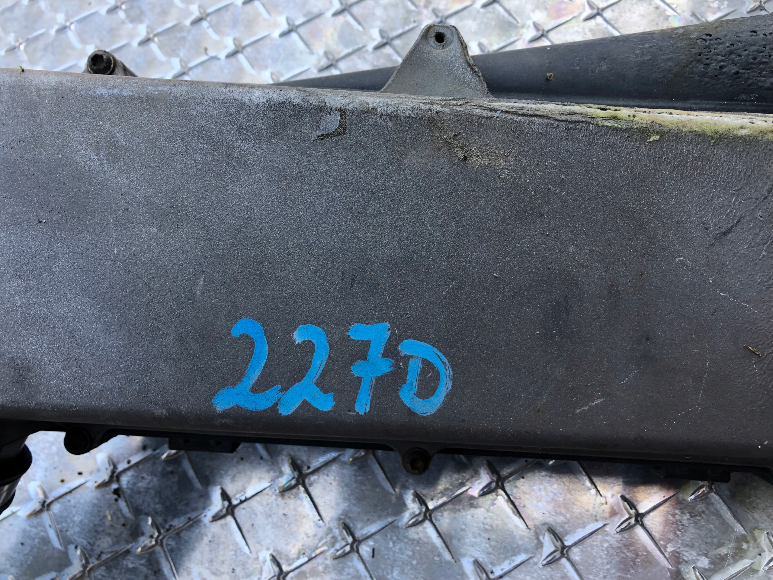 Gehäuse filter luft MERCEDES C32 AMG