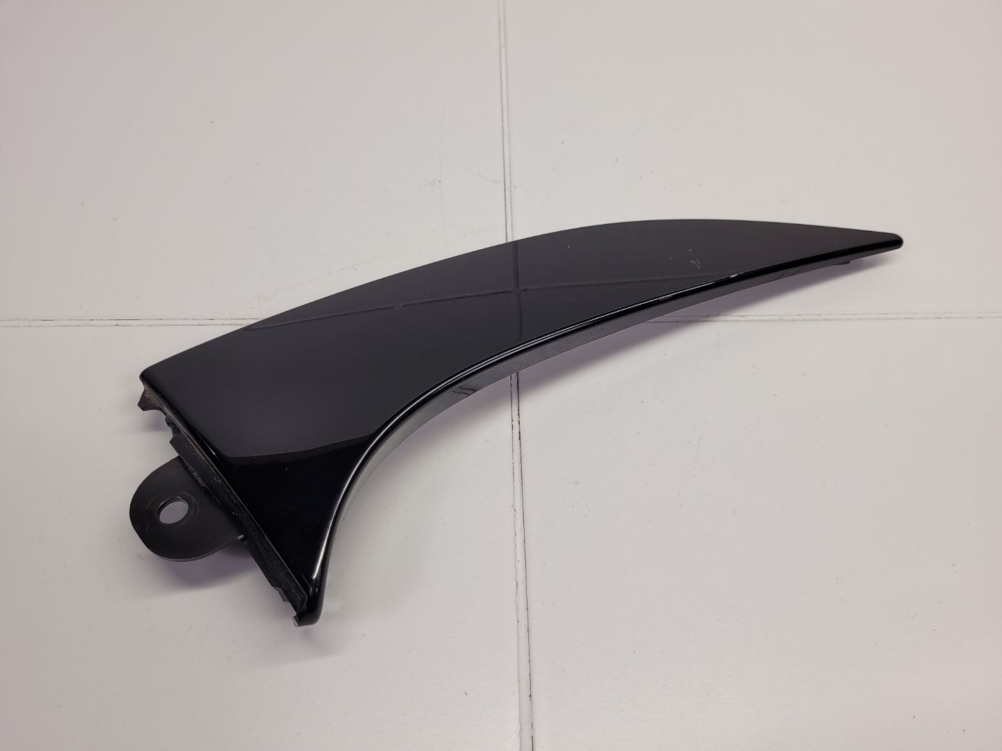 moulding windows rear part right side Alfa Romeo Stelvio 2017 LS395814