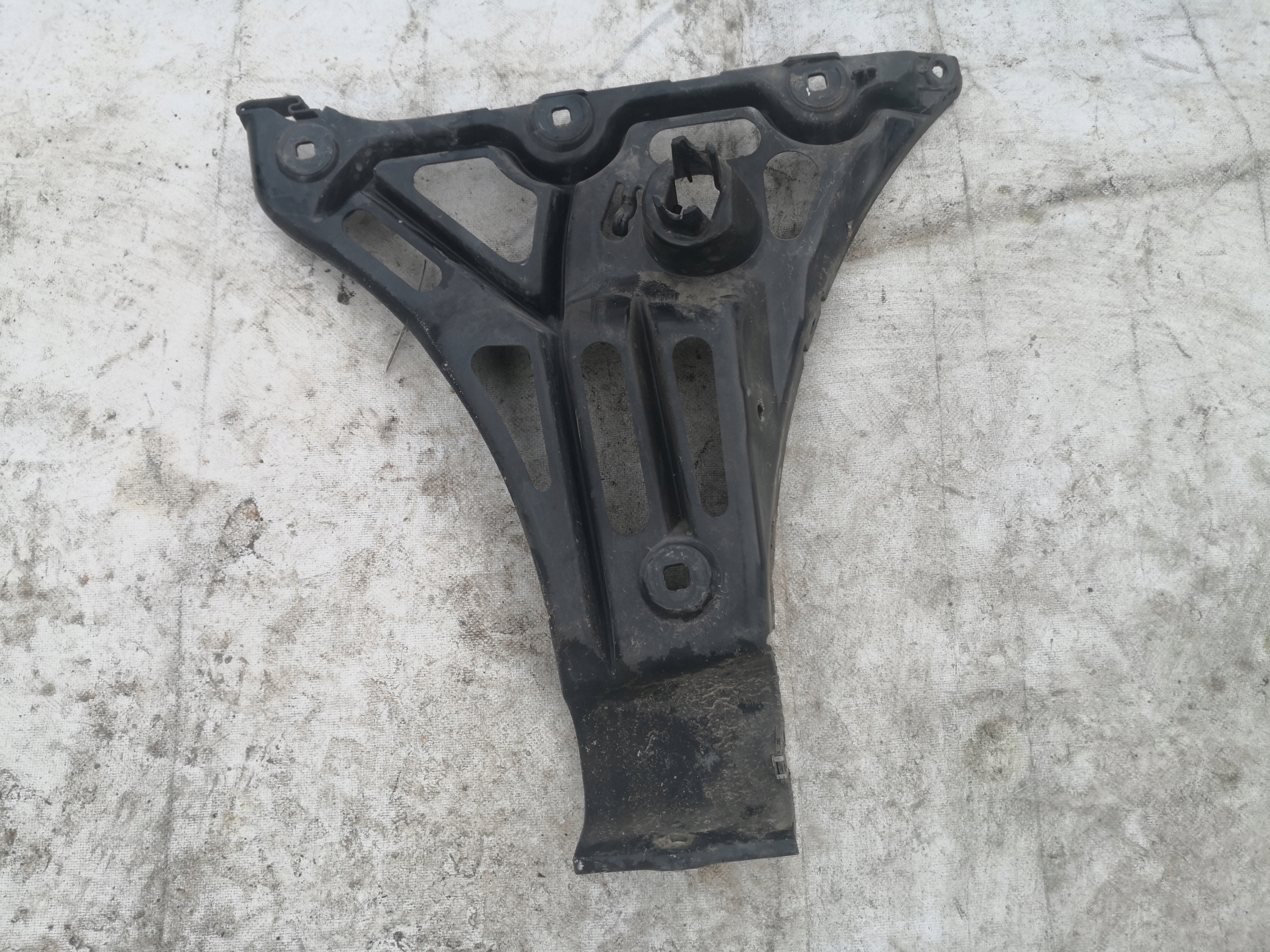 bumper bracket left rear part BMW E61 LIFT 7060795