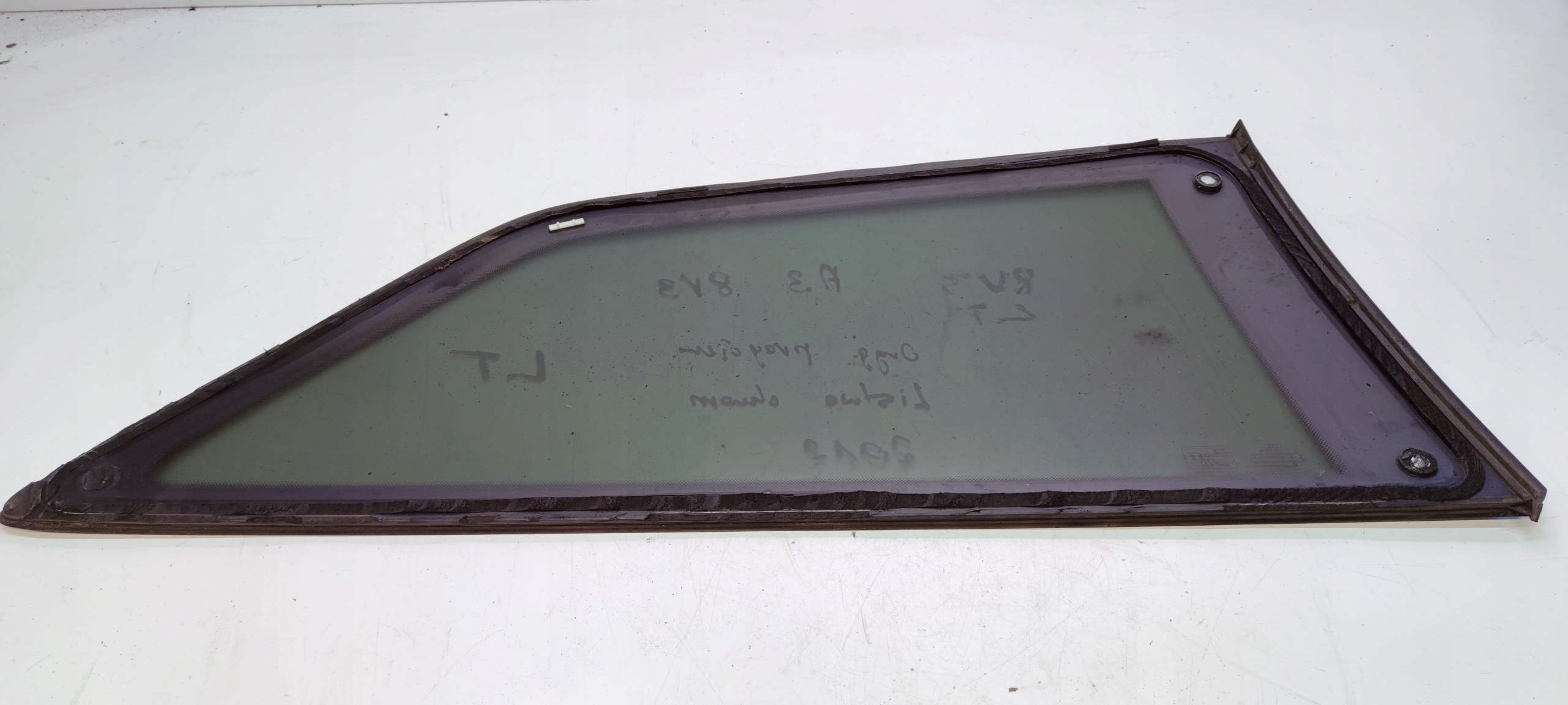 window bodywork left rear part below LISTWE CHROM AUDI A3 8V3 3 door 2012R
