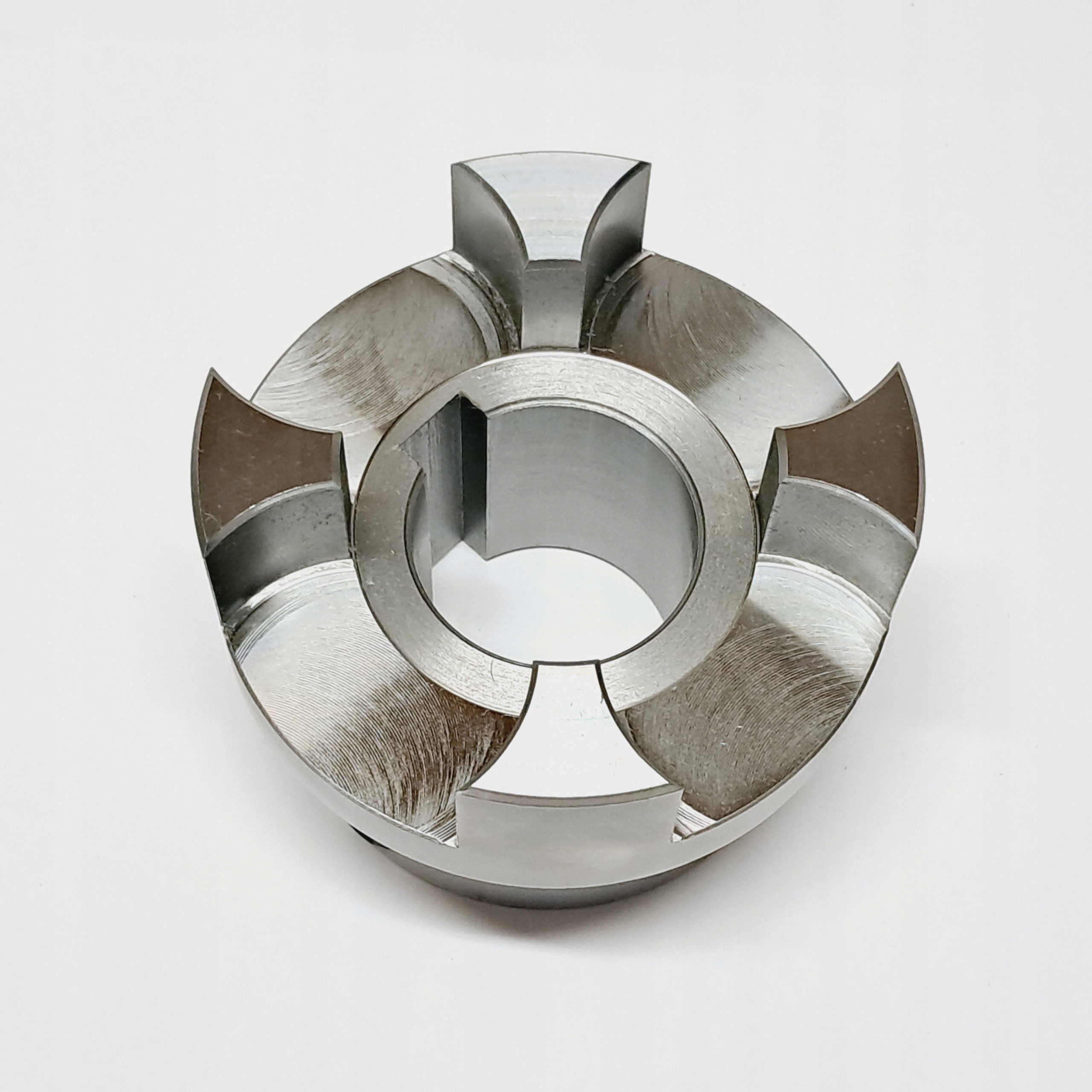 Spojka průměru 95 mm s otvorem fi40 w12 polovina fi95 L126