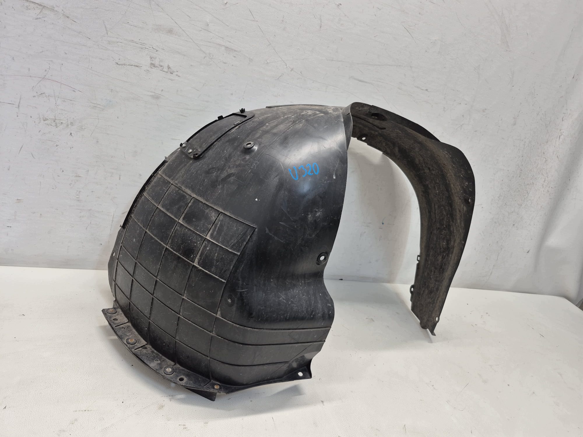 HYUNDAI KONA and 17- mudguard right front front 86812-J9000