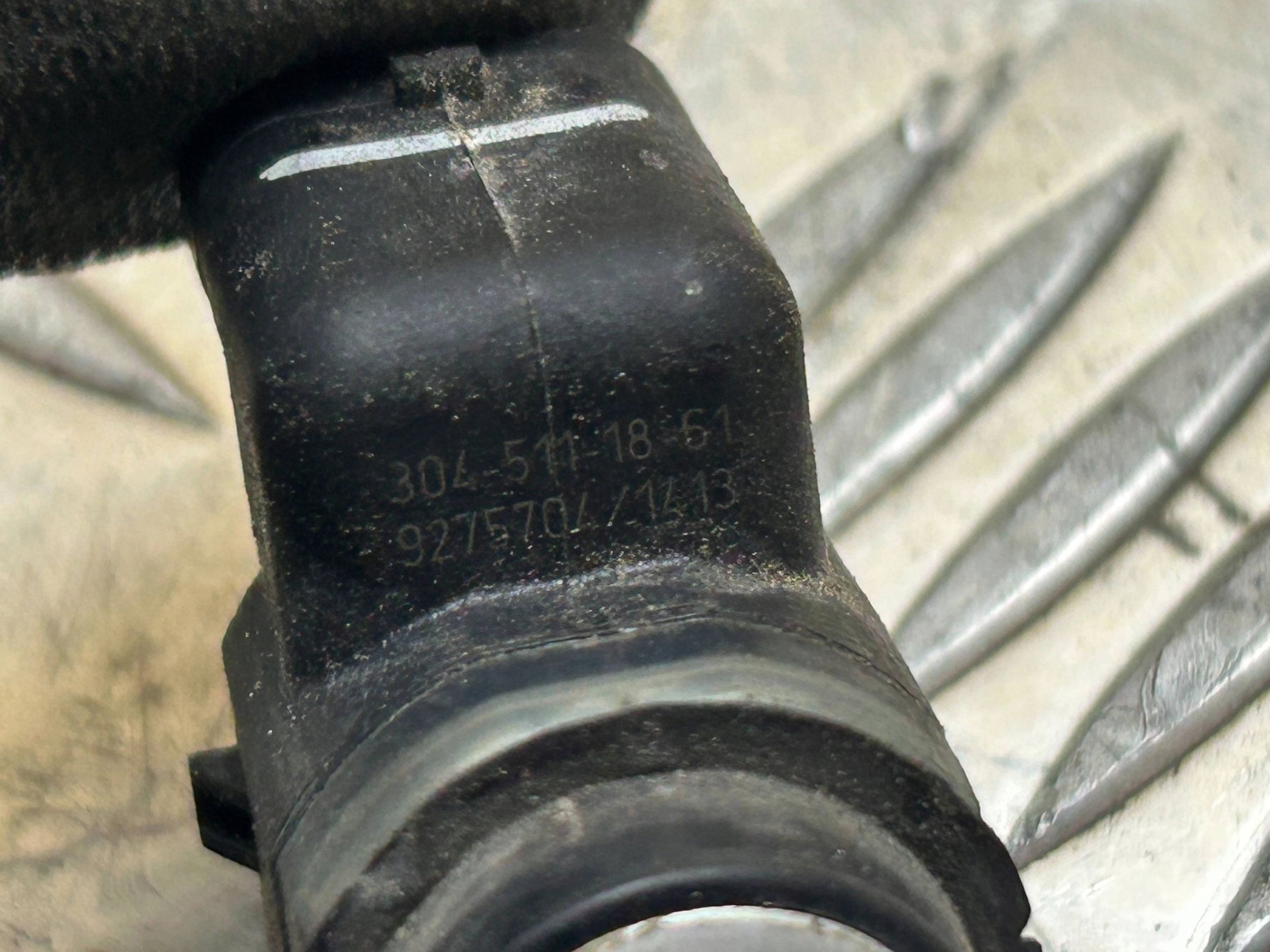 Sensor Parken PDC BMW OE 9270497 Mineralweiß Metallic A96