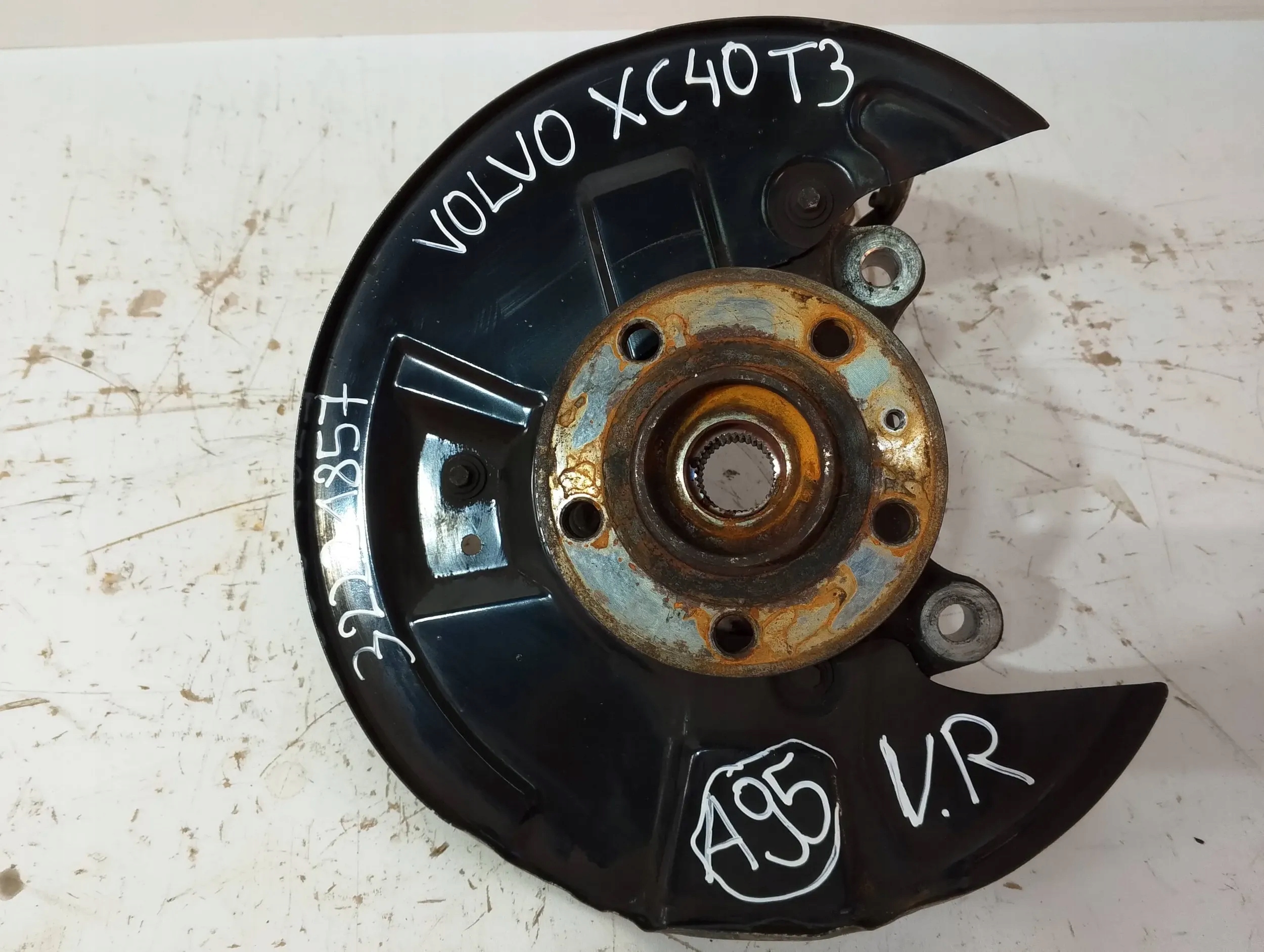 Volvo XC40 T3 swing front right 32221857 (A95)