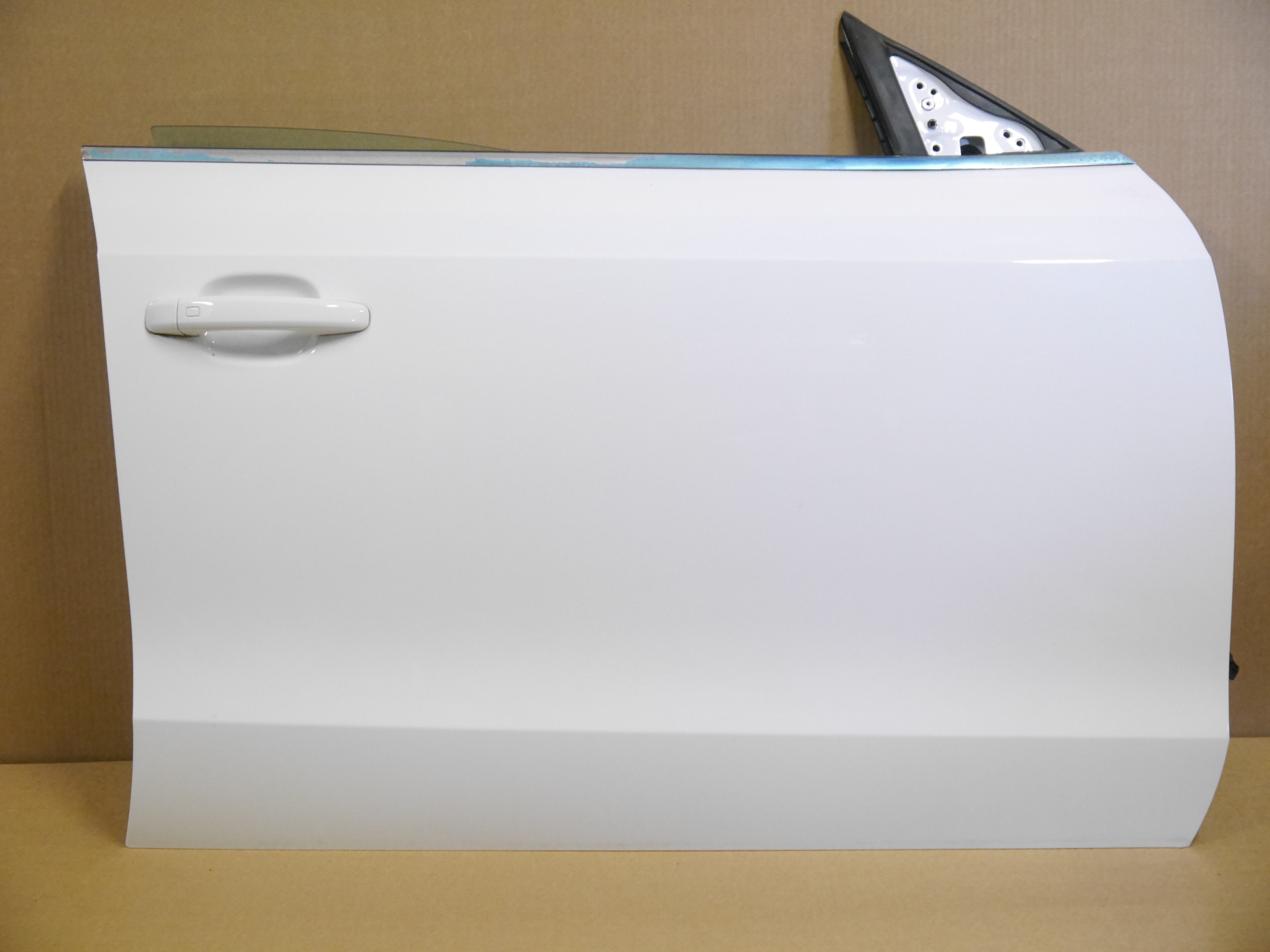 AUDI A5t ДВЕРИ ПЕРЕД ПРАВЕ Ly9c SPORTBACK