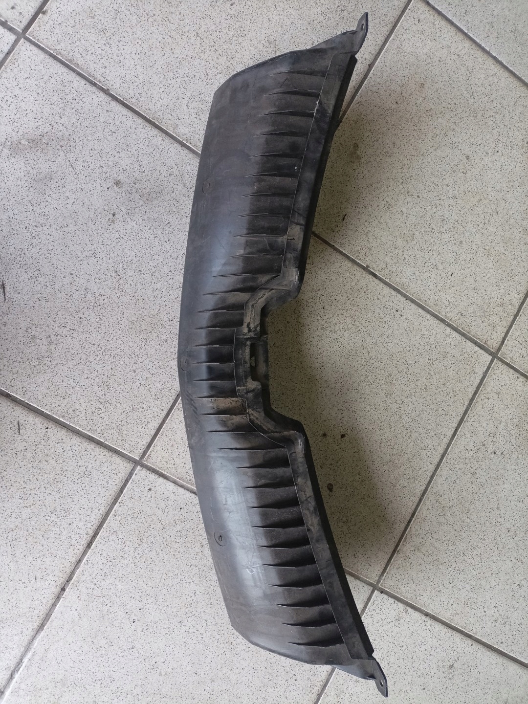 pillar console grille grilla Mazda CX-9 facelift 2009 TD11500K1