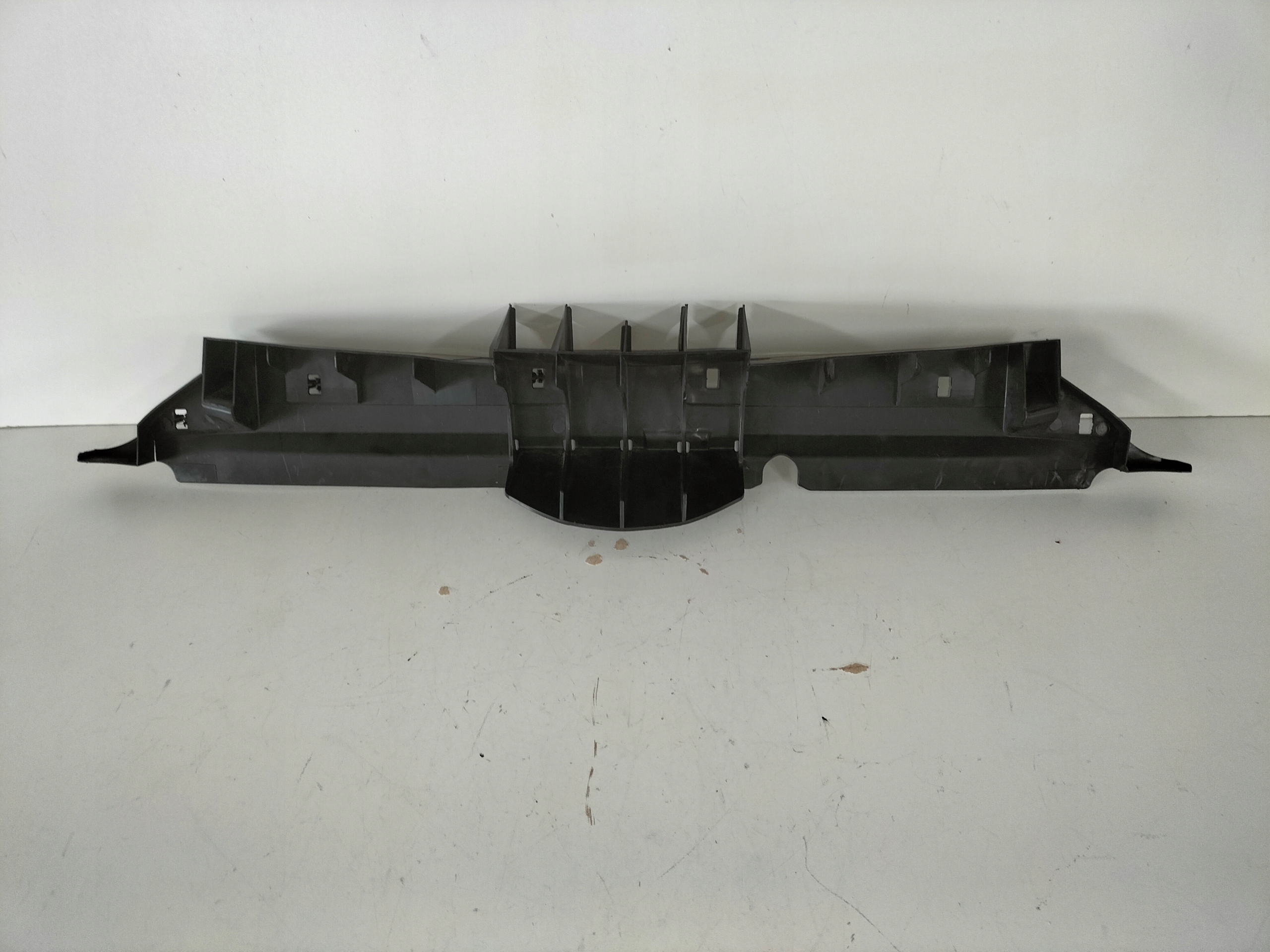 cap cover supports front TOYOTA YARIS II 06