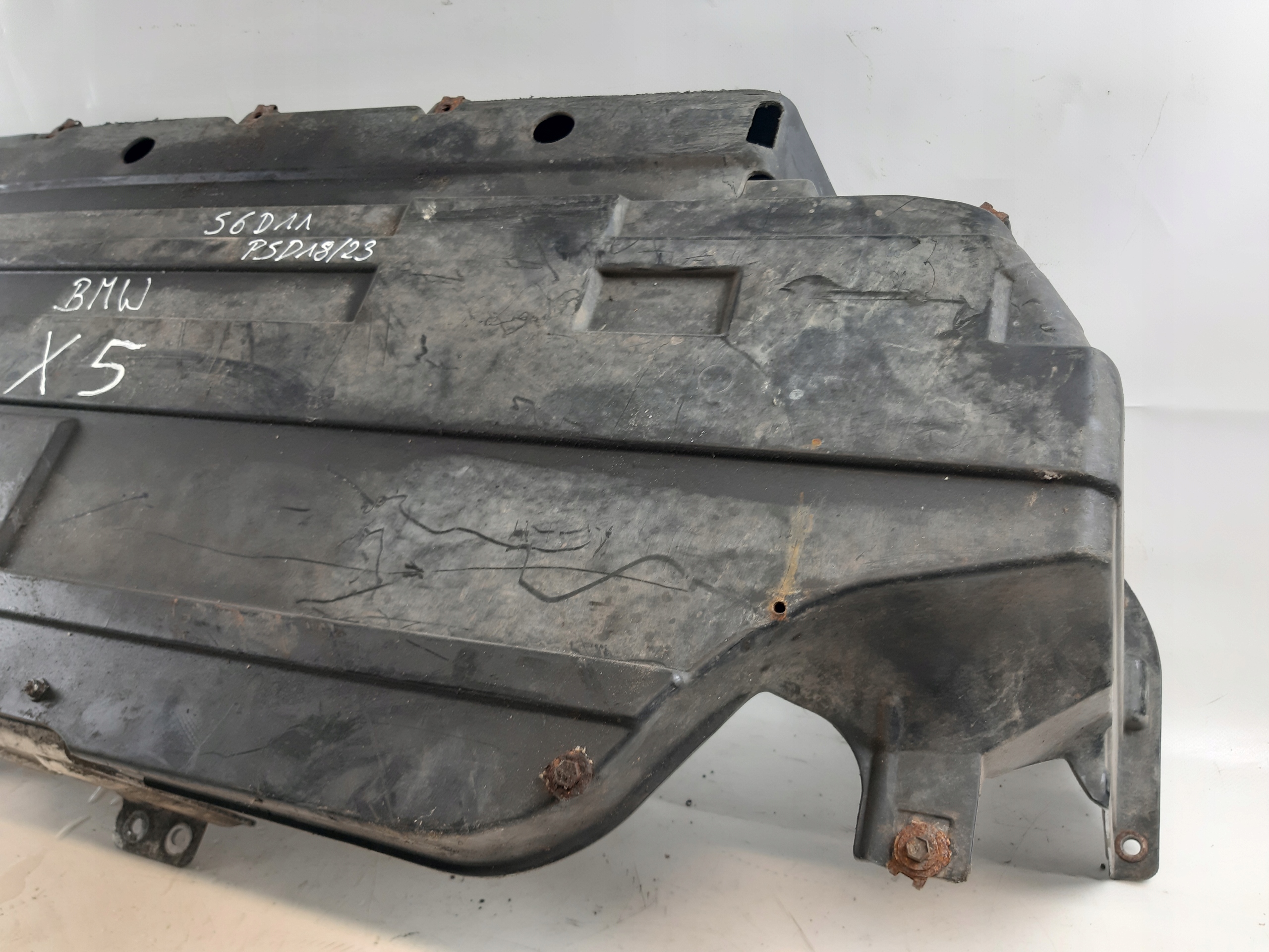 BMW X5 E53 cover floor tanks chassis
