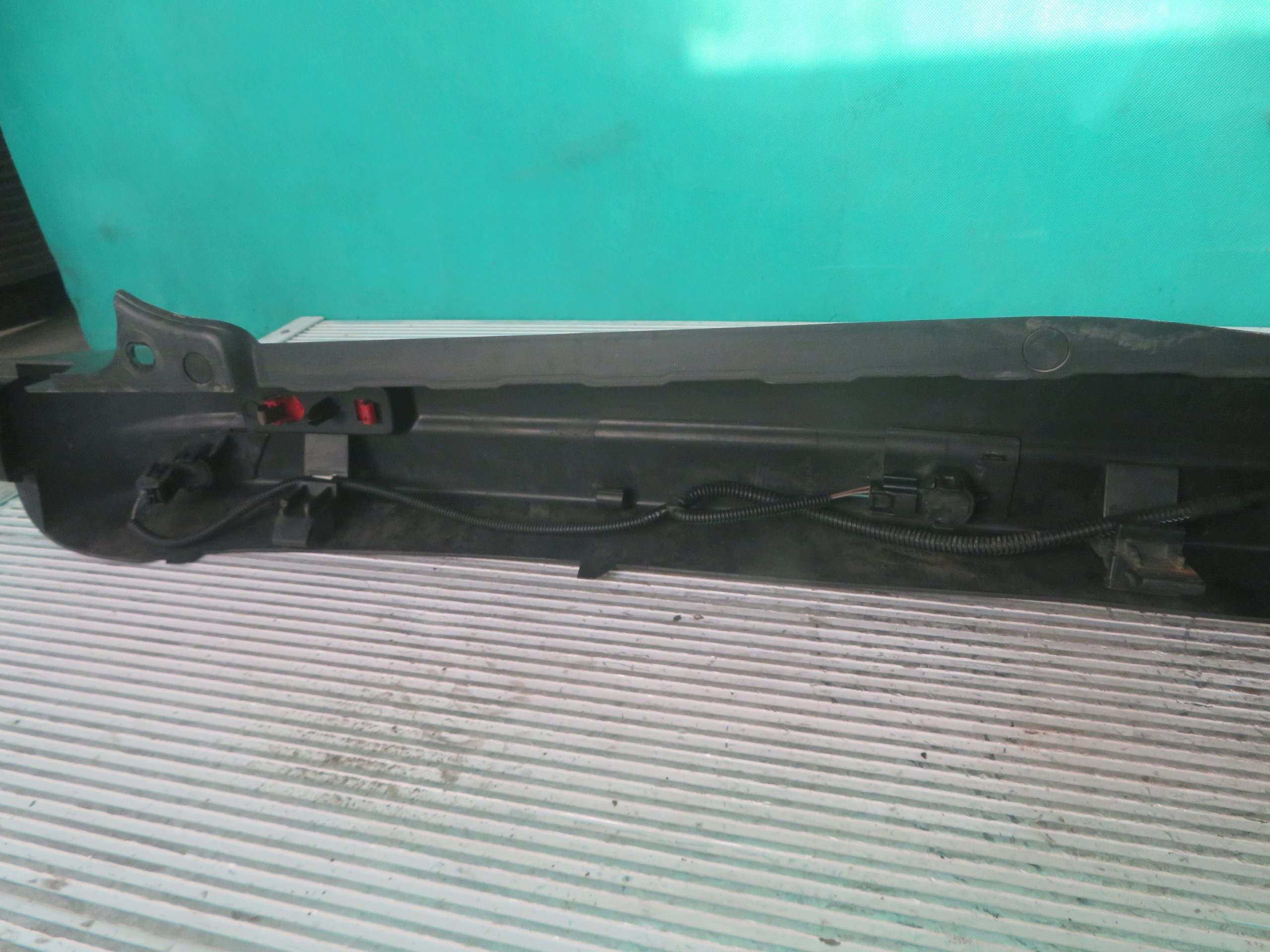 stoßstange leiste schutzleiste heck Z PDC VW CRAFTER MAN TGE 22R 7C0.807.983