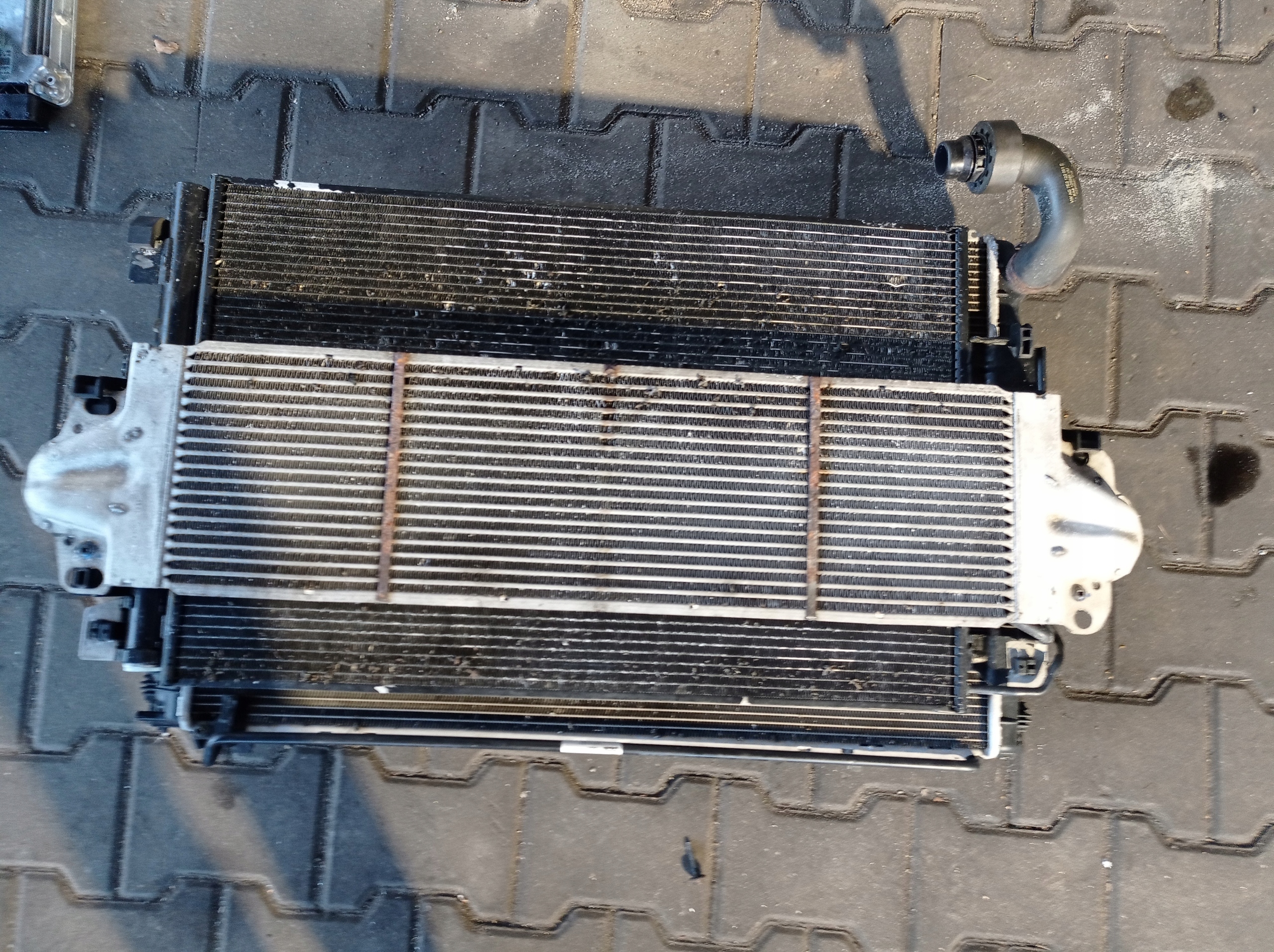 VW T5 2.0 TDI CHŁODNICA WENTYLATOR