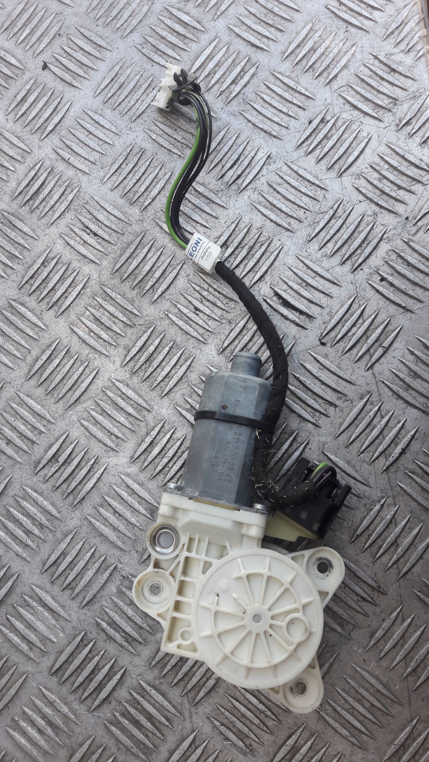 MERCEDES W211 window regulator left front 2118202942