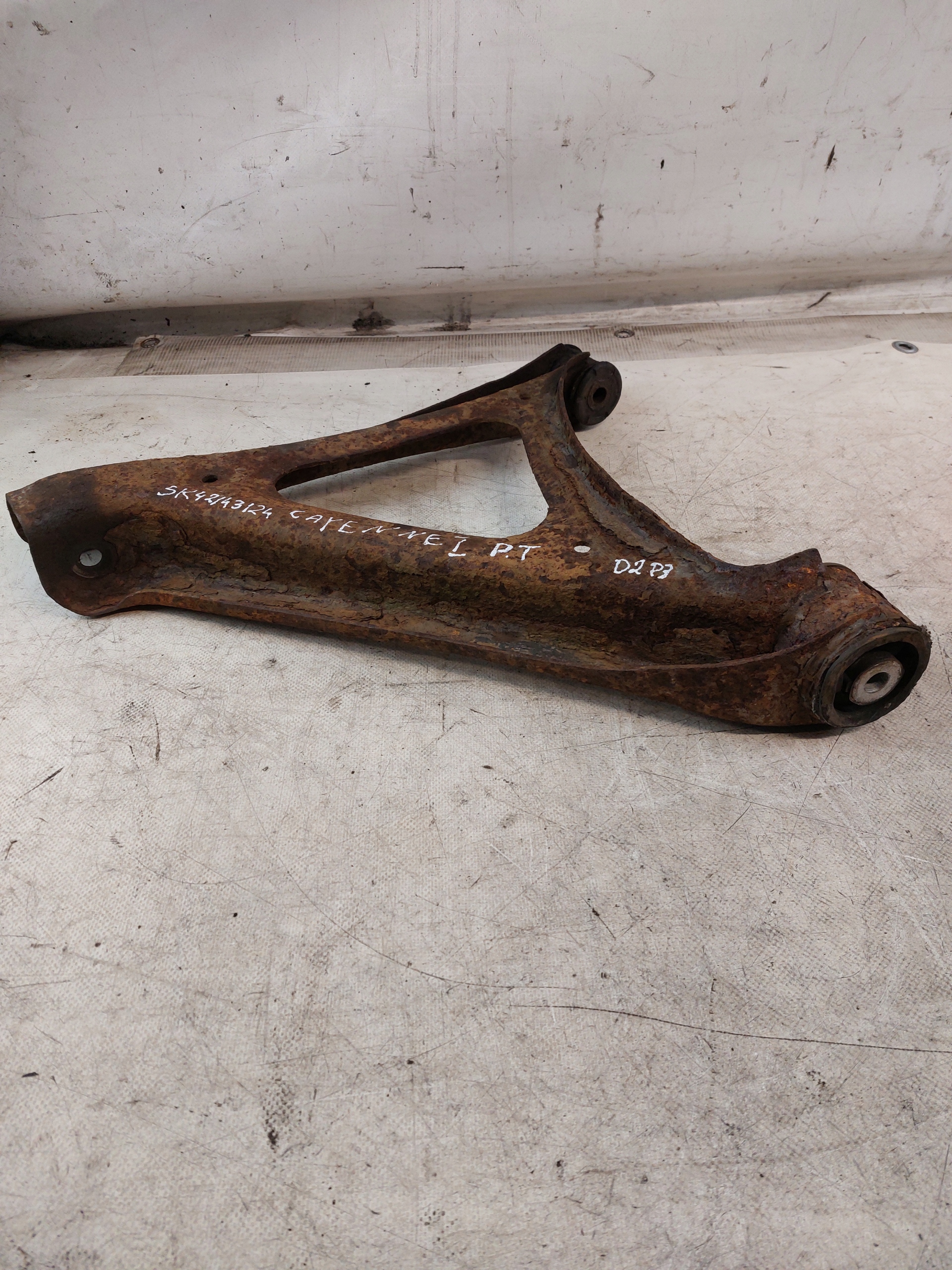 arm right rear PORSCHE CAYENNE and