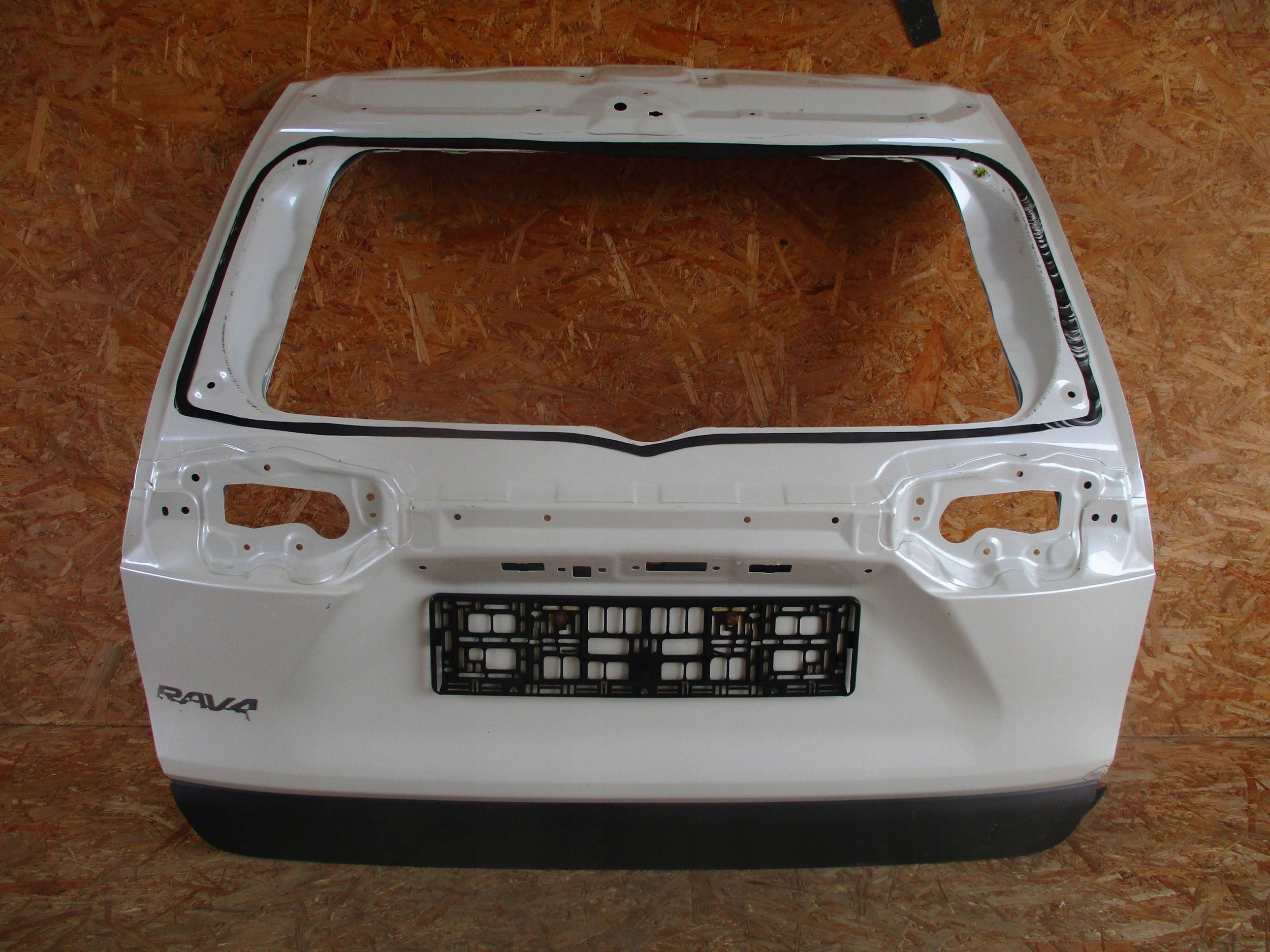 boot door rear TOYOTA RAV4 V 18