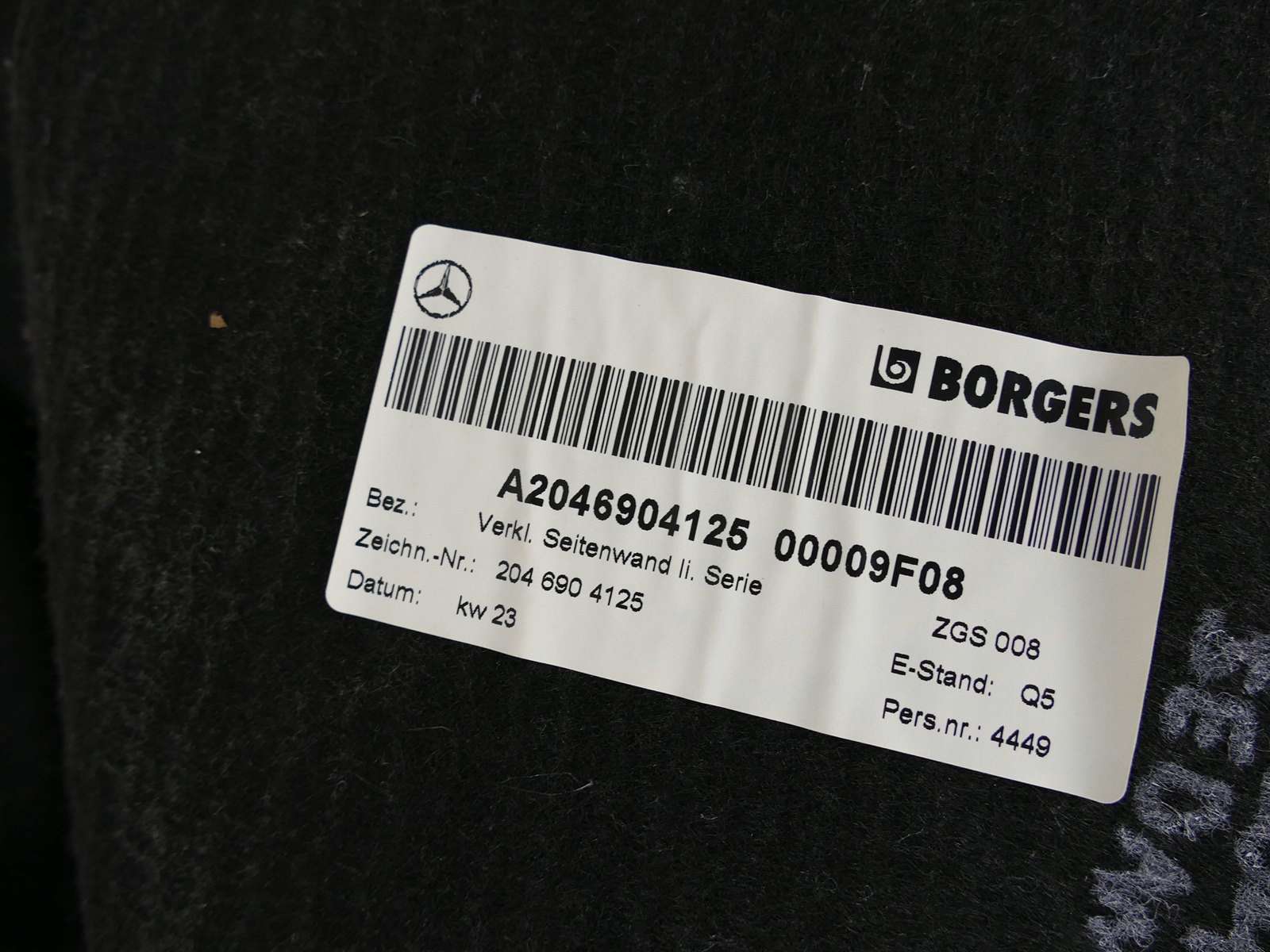 MERCEDES W204 C sedan boot upholstery left