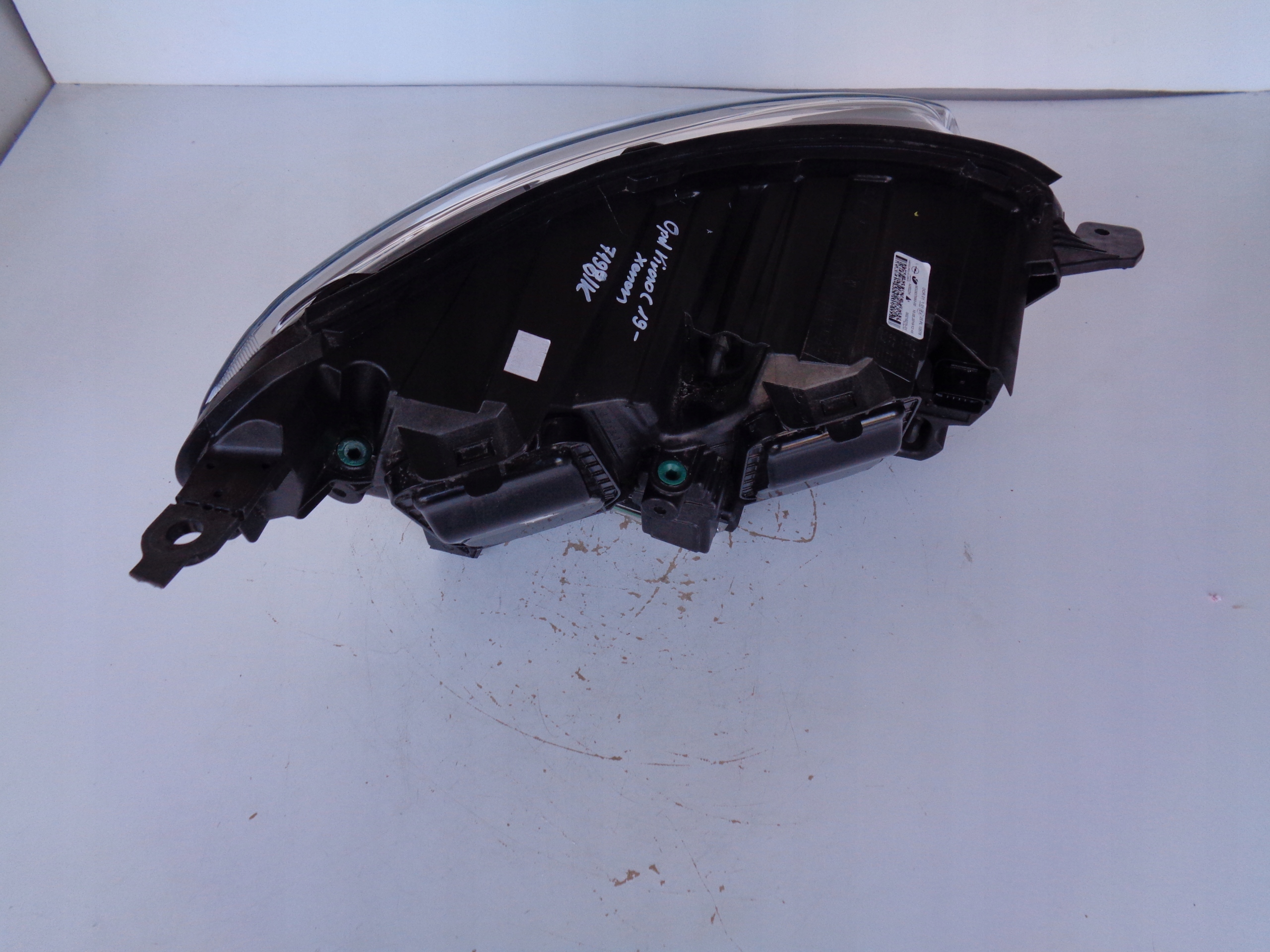 light left REFLEKTOR OPEL VIVARO C 19- ZAFIRA D XENON