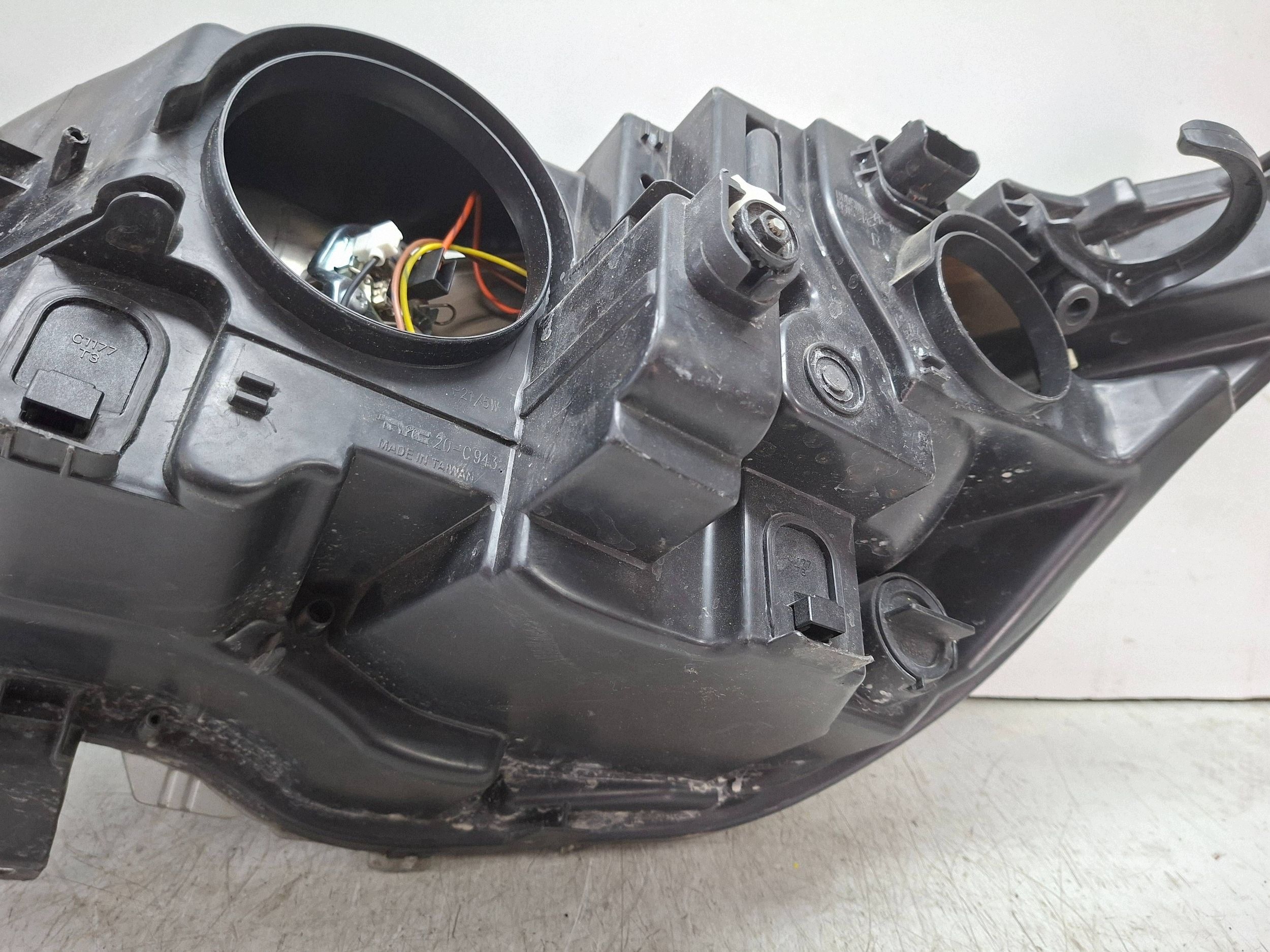 light front right CITROEN C4 II 2010