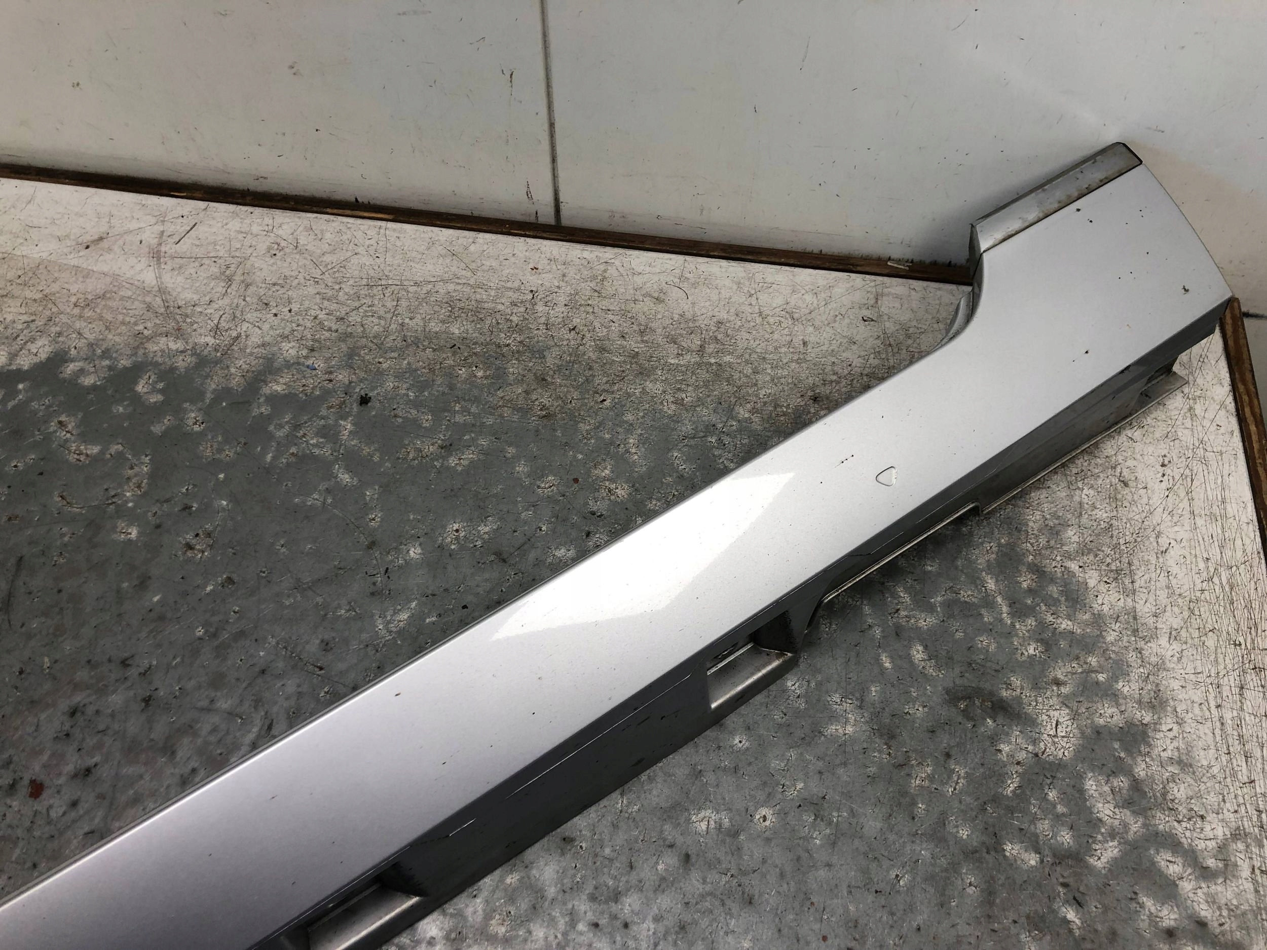 moulding threshold left LA7W VW PASSAT B8 KOMBI 3G0853857F