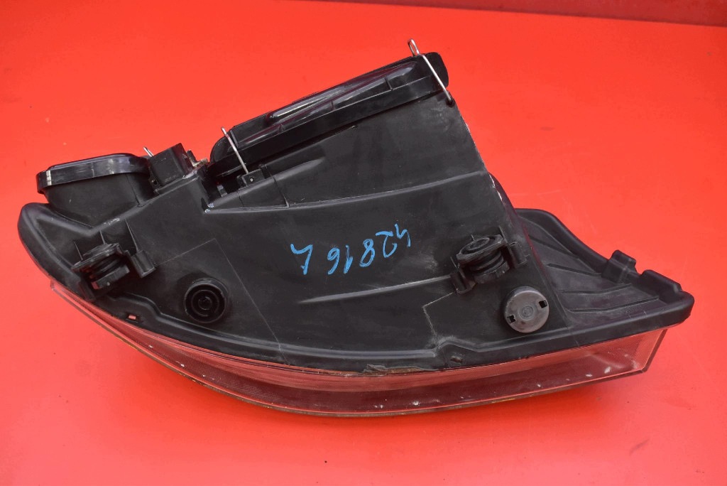REFLEKTOR left light front EU 6L1941029B SEAT IBIZA 3 III 6L 02-06