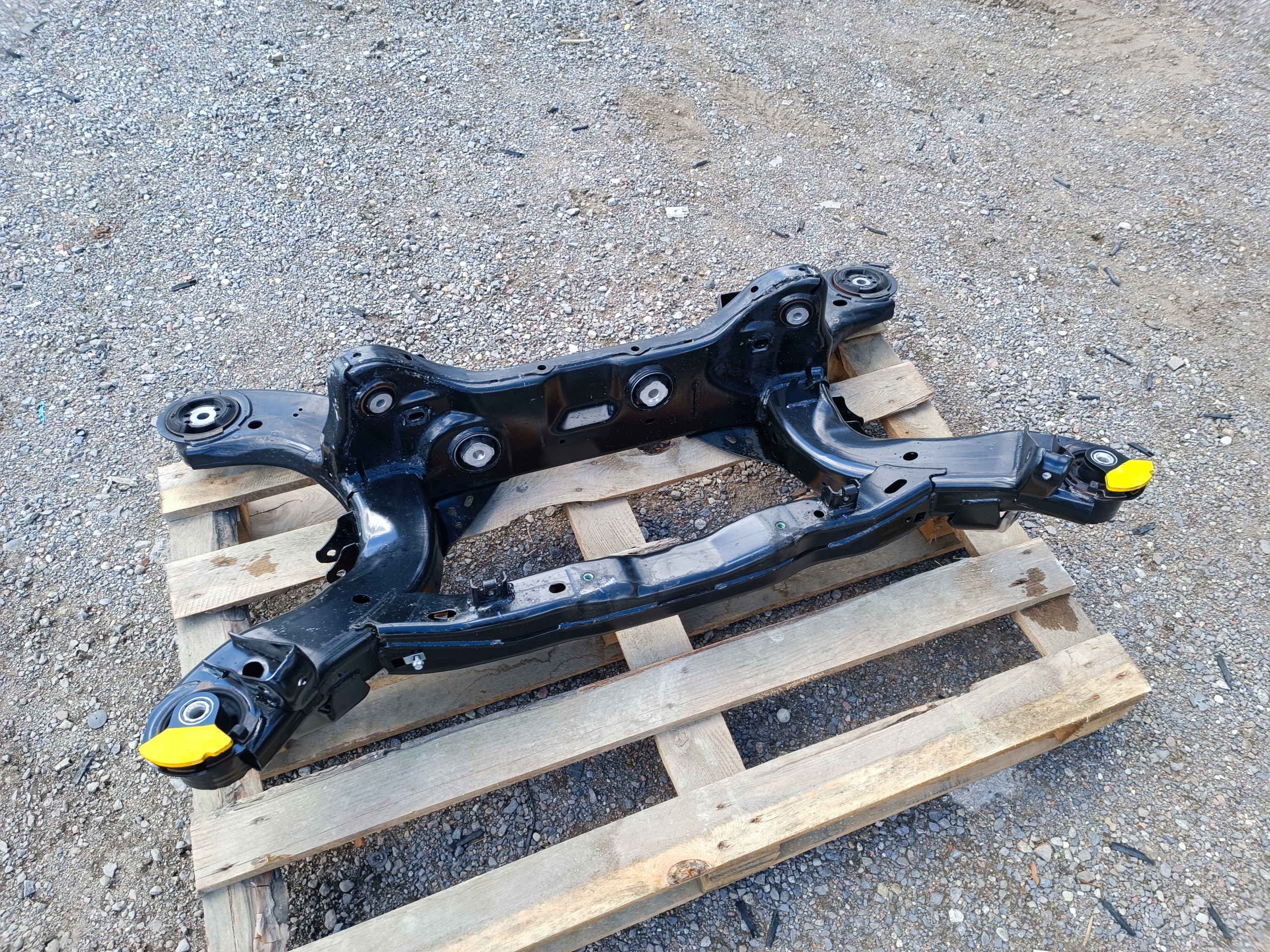 axle beam subframe sider rear part Dodge Charger Challenger SRT 2015