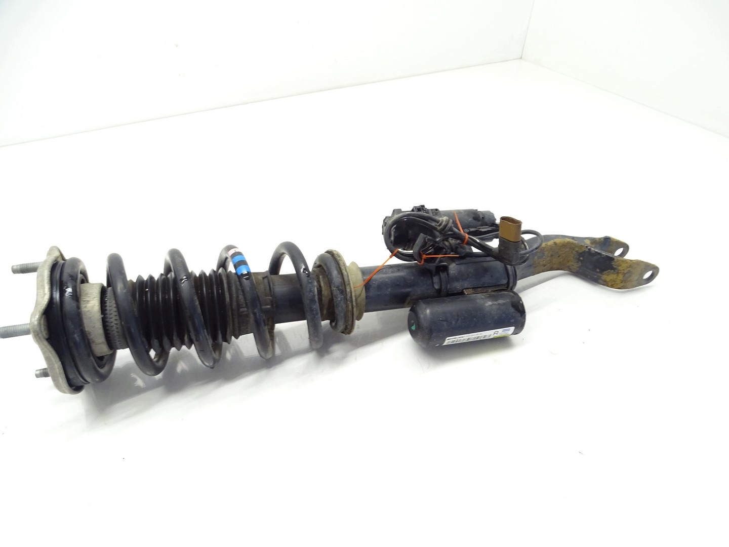 shock absorber right front front MERCEDES C-KLASA W205 AMG C43 A2053205600