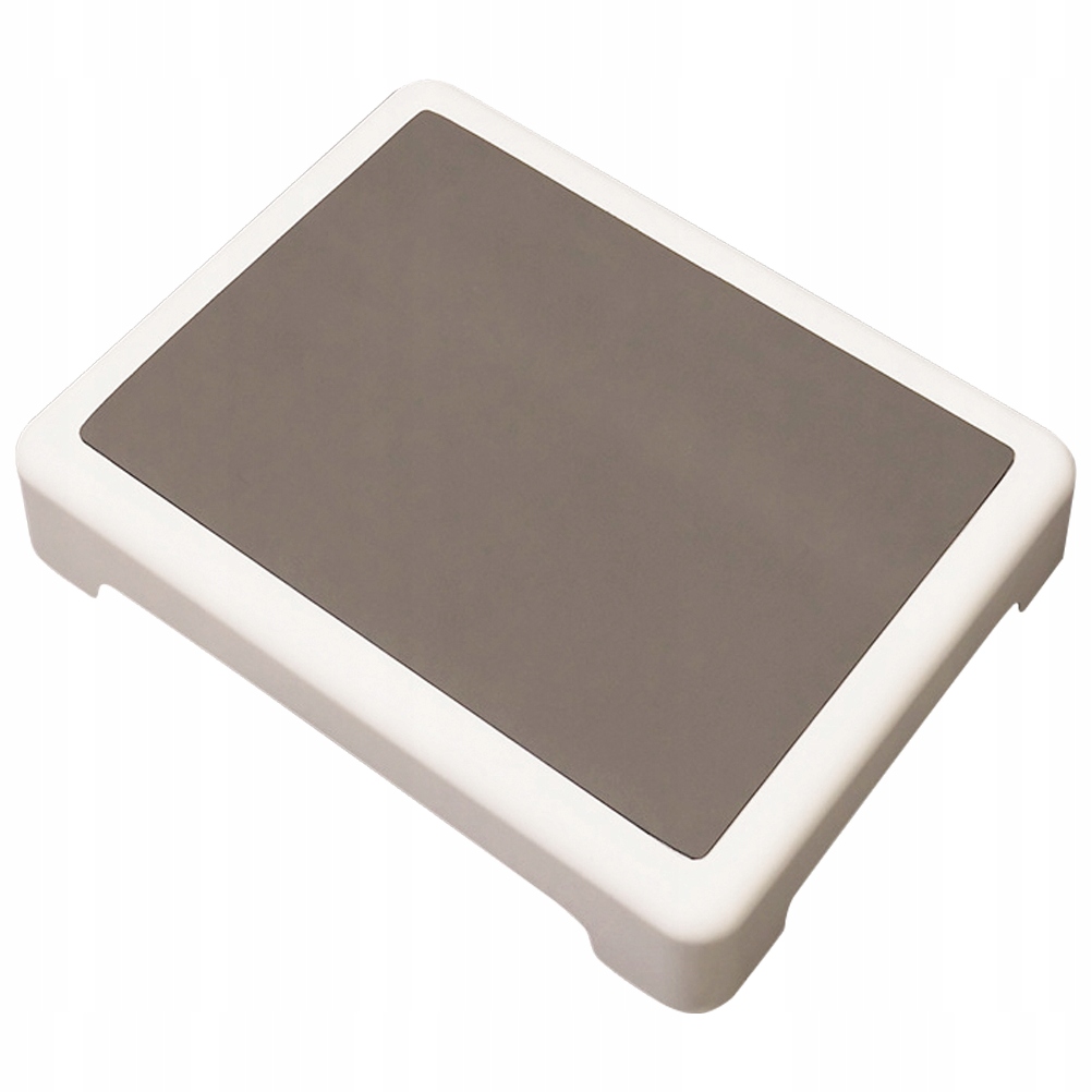 PLASTIKOWY PODNÓŻEK Z POWIERZCHNIĄ ANTYPOŚLIZGOWĄ