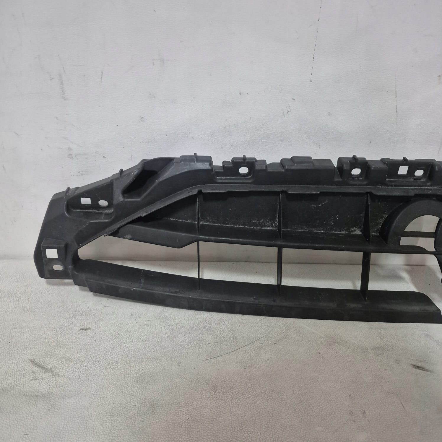 AUDI A4 B9 LIFT -> pillar GRILLA grille front front 8W0807233C