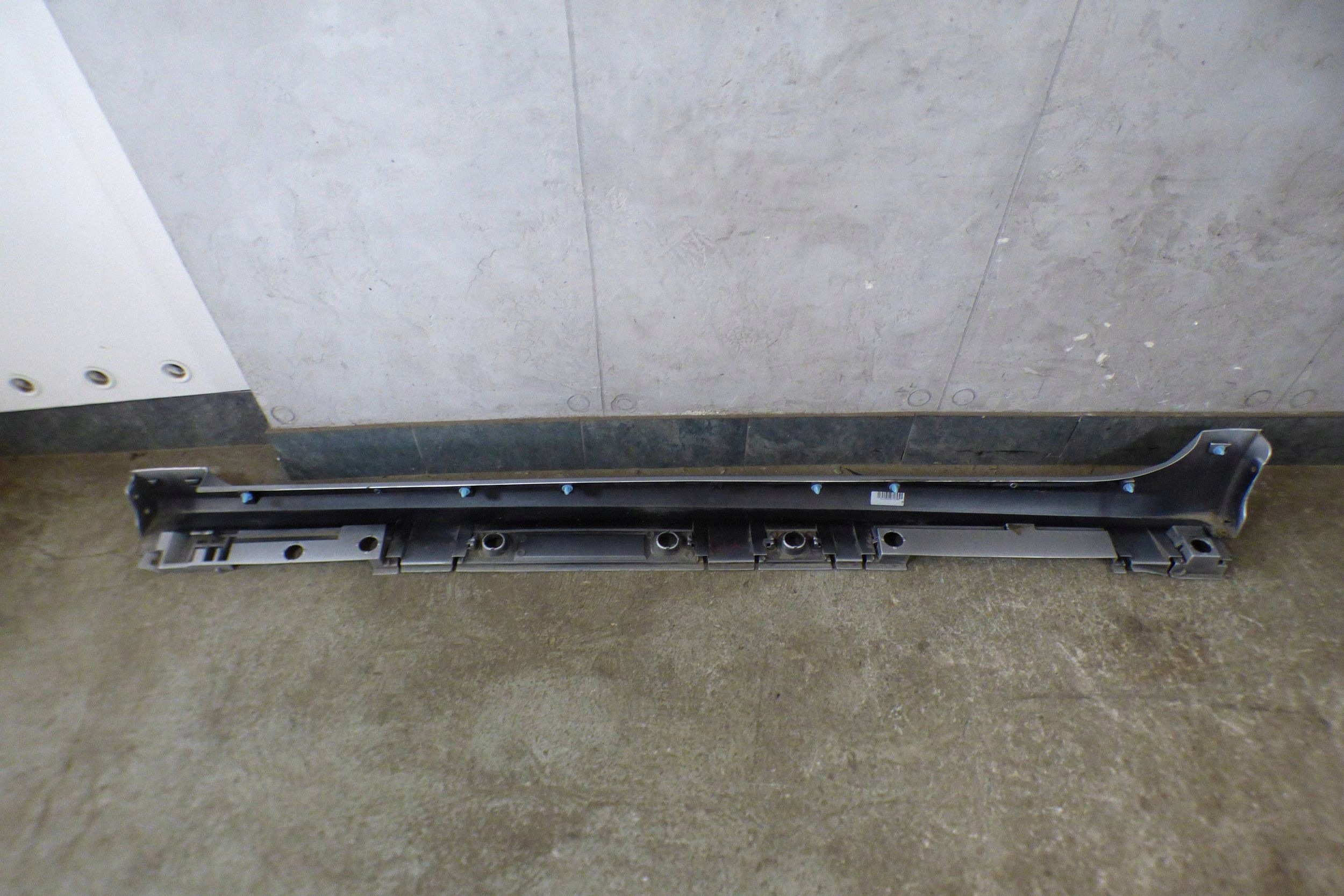 Toyota Corolla E21 XII moulding threshold right 75850-02230 st.BDB