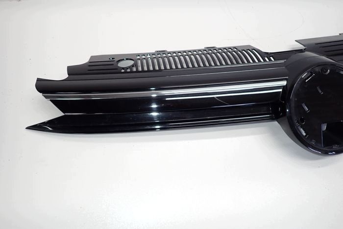 VW GOLF VIII 8 LIFT 24- Grille