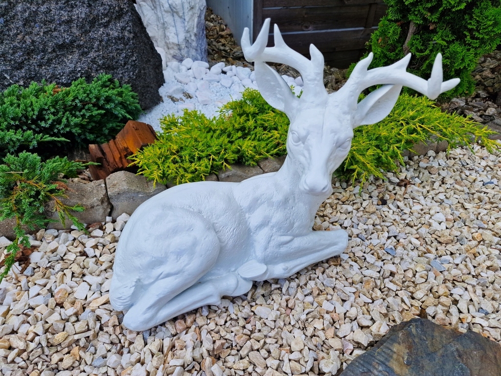 FIGURKA OGRODOWA - BIAŁY DESIGN RENIFER / JELEŃ Marka inna