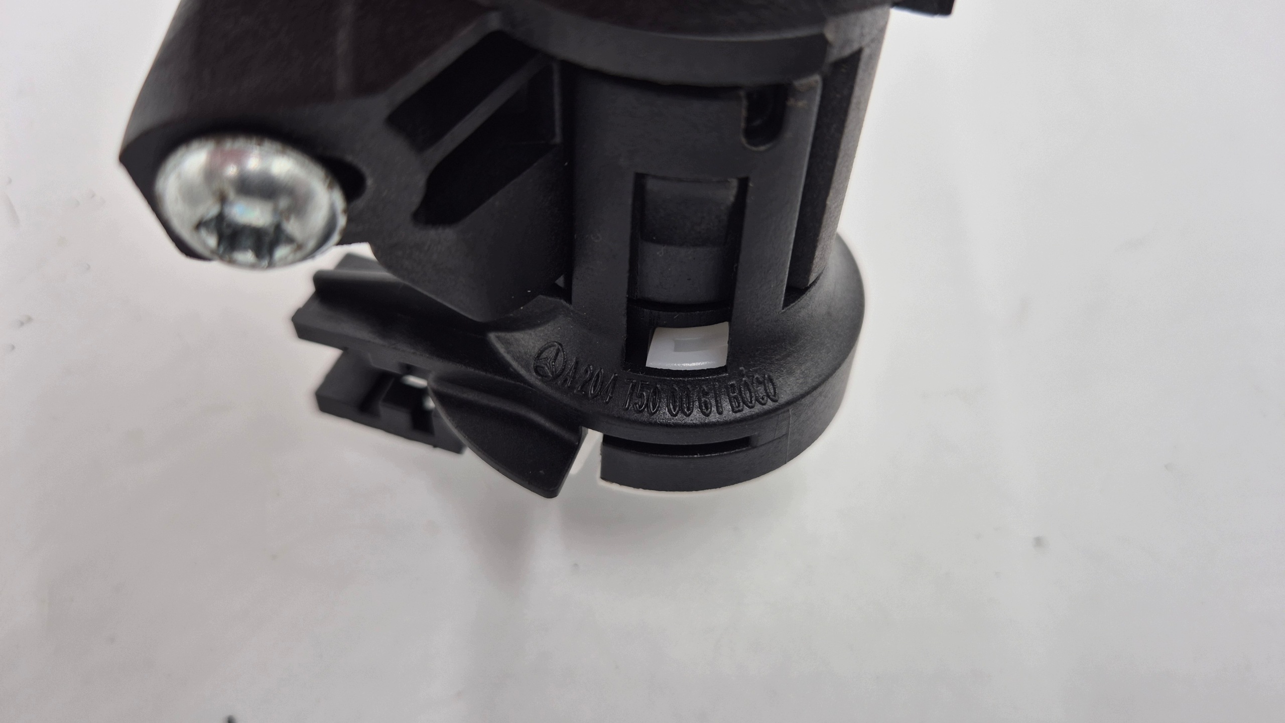 de la Serrure Insert du capot Arrière MERCEDES W212 Insert 2047500061 Original