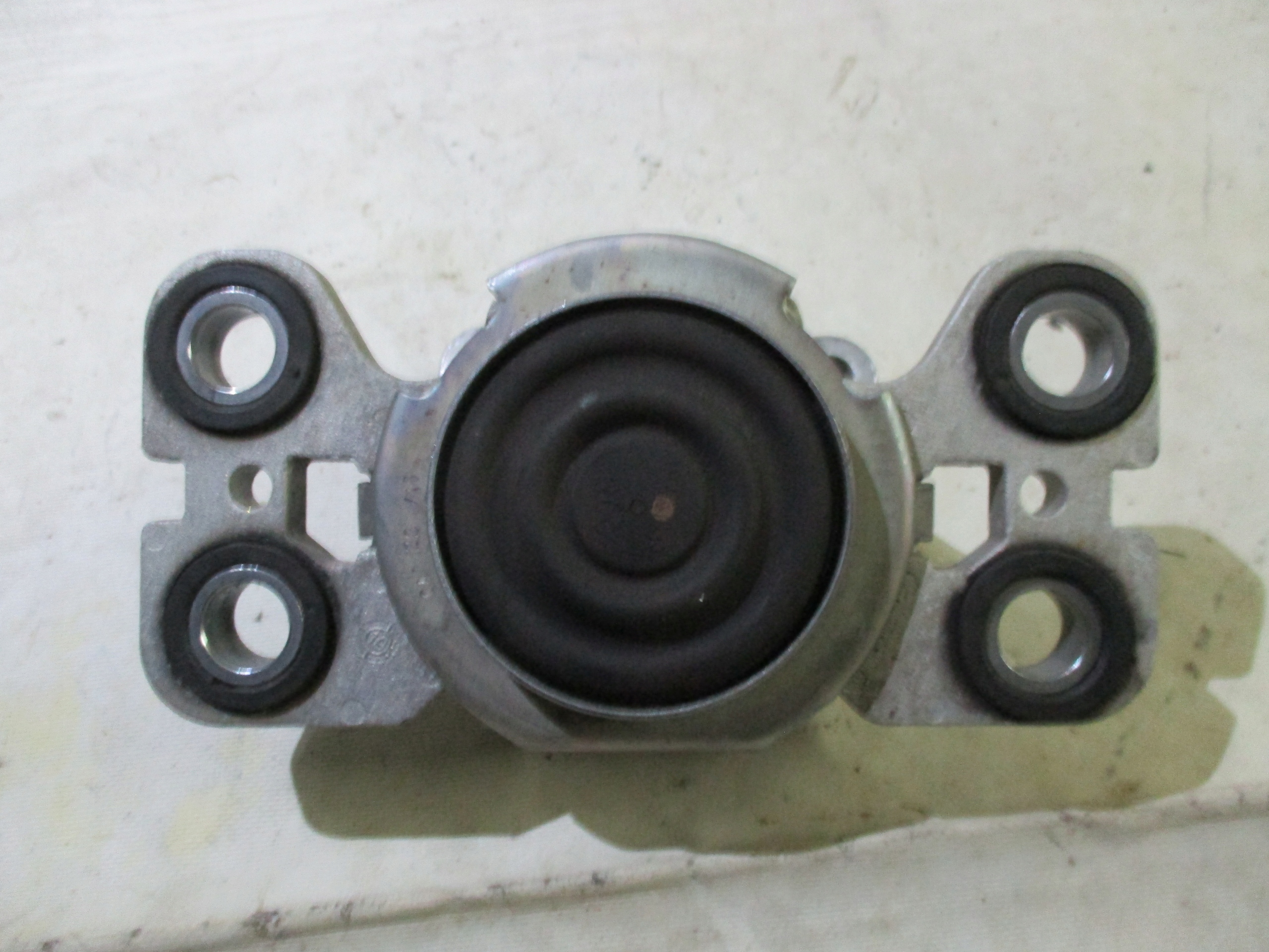 engine mount Land Rover EVOQUE 2,0 EJ32-7M121AD