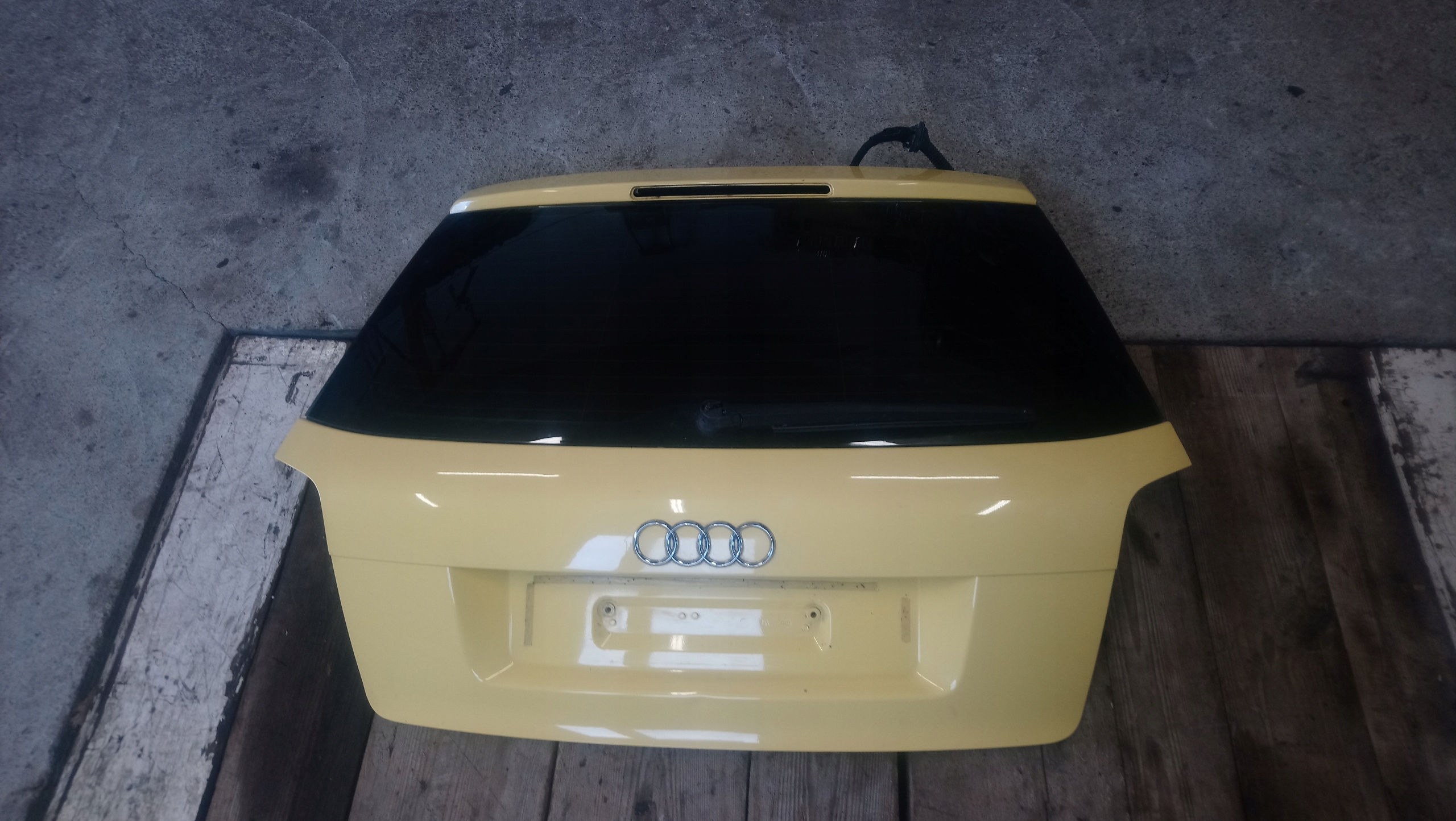 Крышка задняя audi A3p 3d