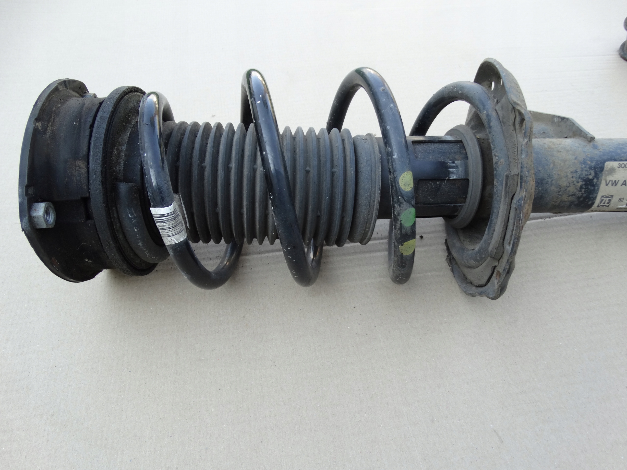 VW PASSAT B8 swing shock absorber left front left sususpension left
