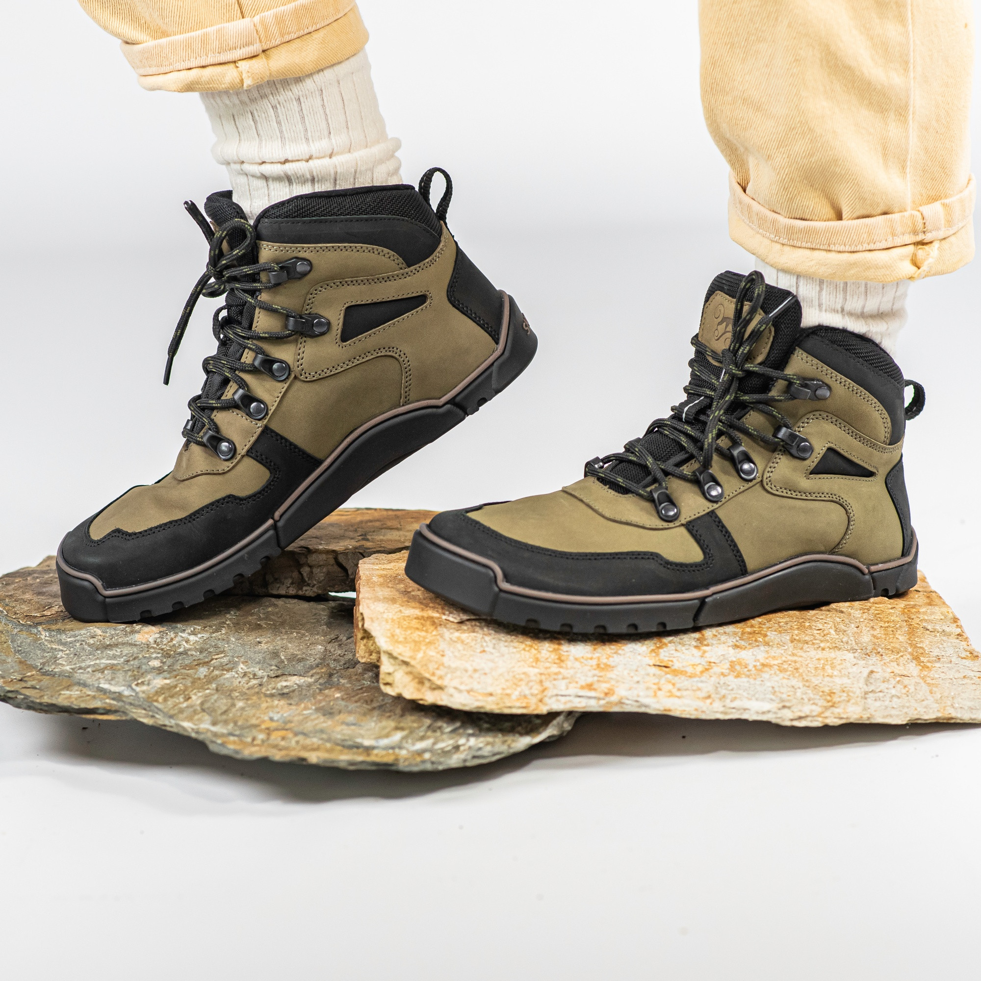 Damskie wysokie buty trekkingowe barefoot Sierra Khaki 40 Eu Magical Shoes