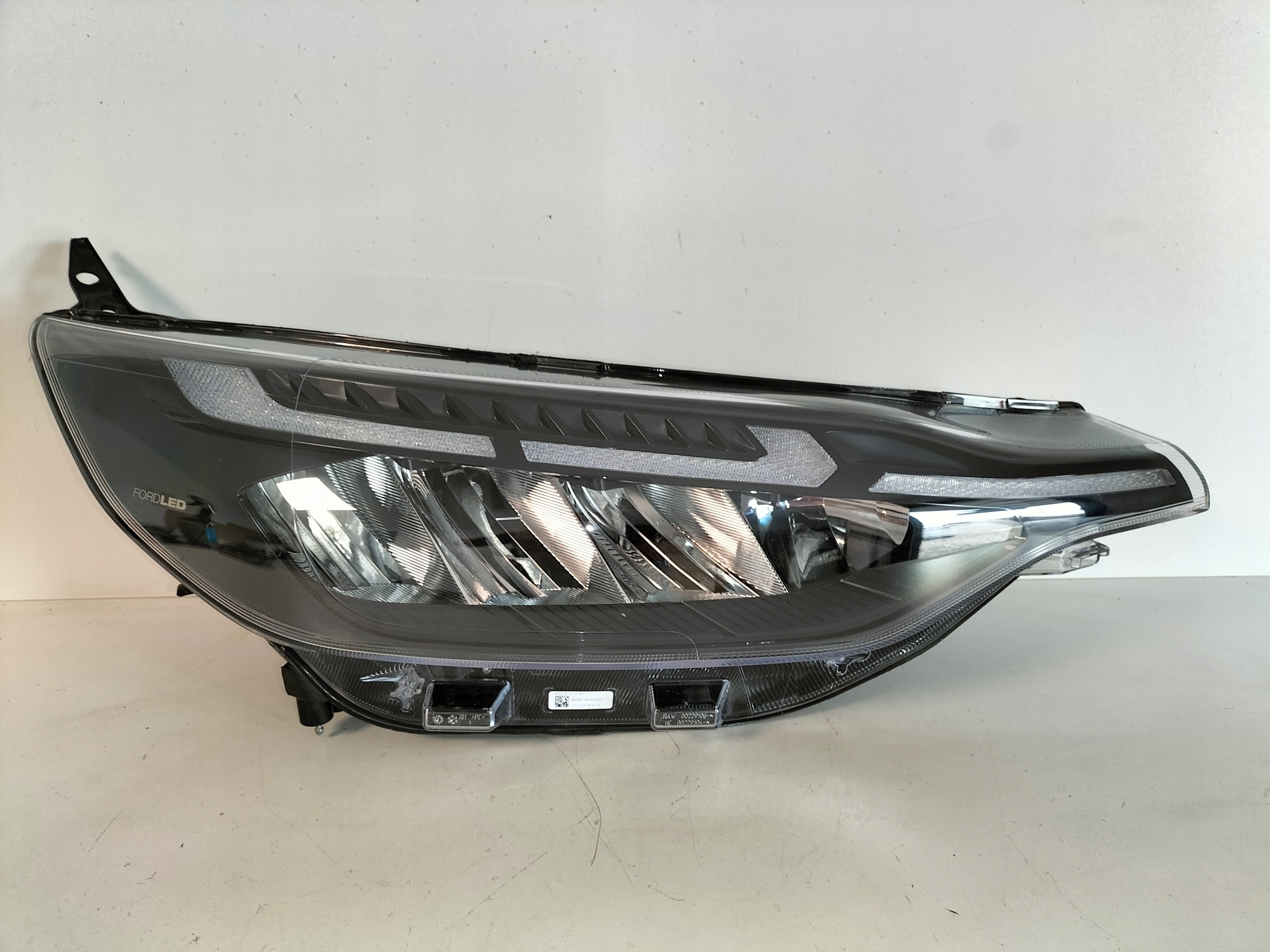 Licht vorne reflektor rechts FORD TRANSIT CUSTOM 2 II 24- FULL LED
