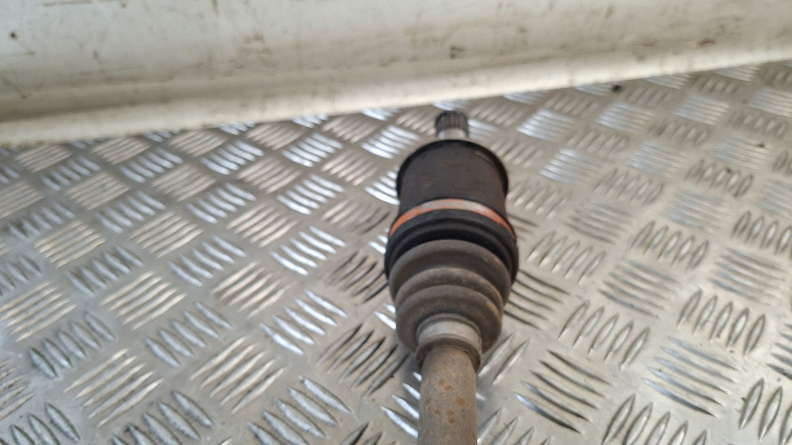 semi-axis left rear part HONDA HR-V and FL 1.6