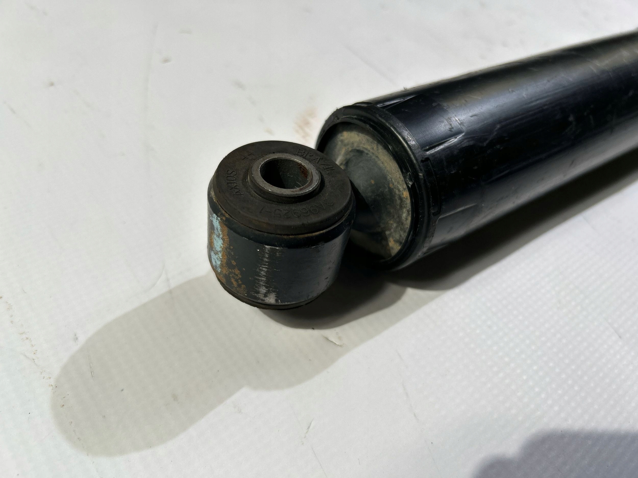 Stoßdämpfer heck hinten Dodge RAM 1500 2013