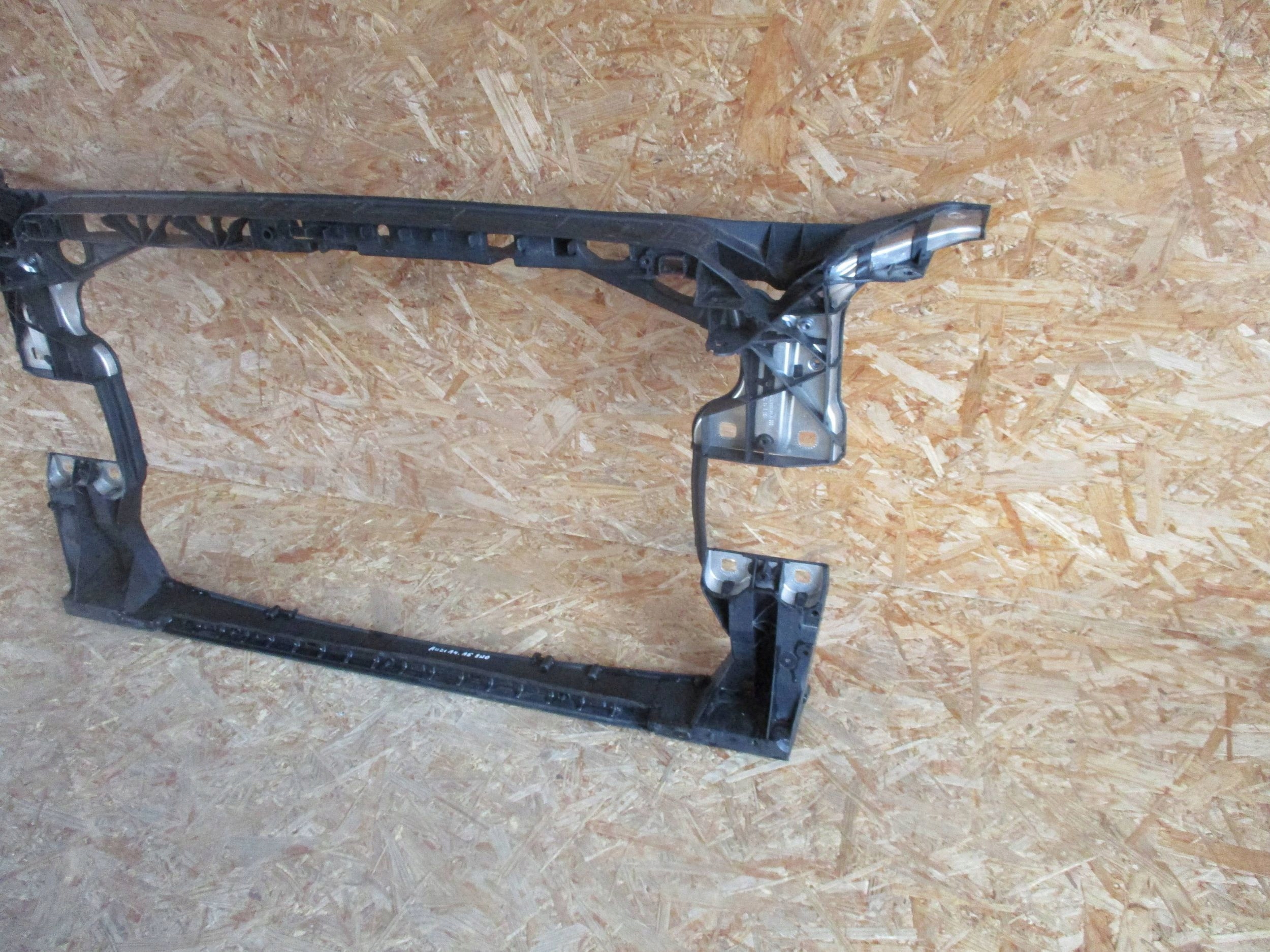 support panel for radiators pillar AUDI A4 B9