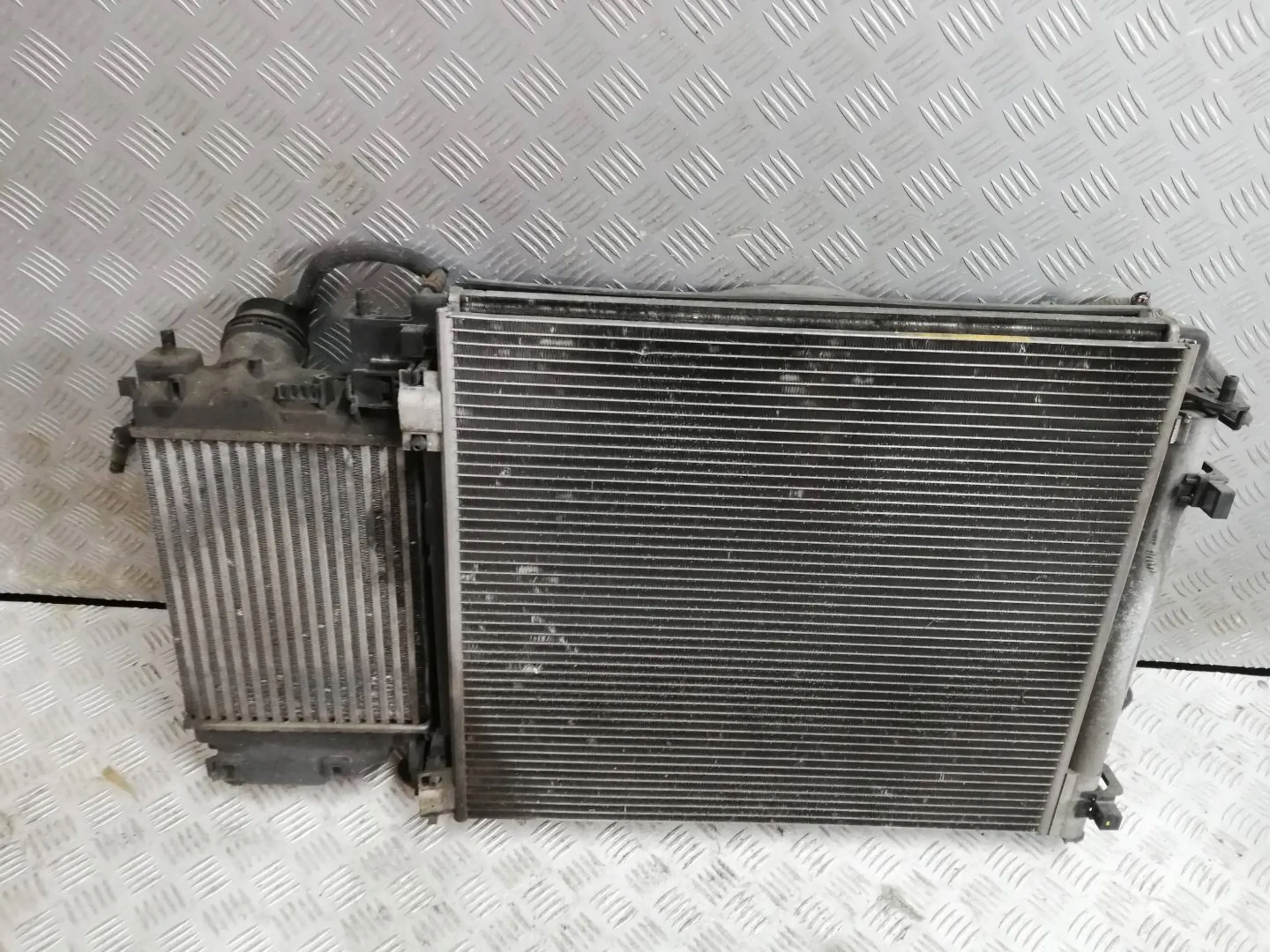 QASHQAI J11 KADJAR 1,5 DCI CHŁDNICA CHŁODNICE WENTYLATOR