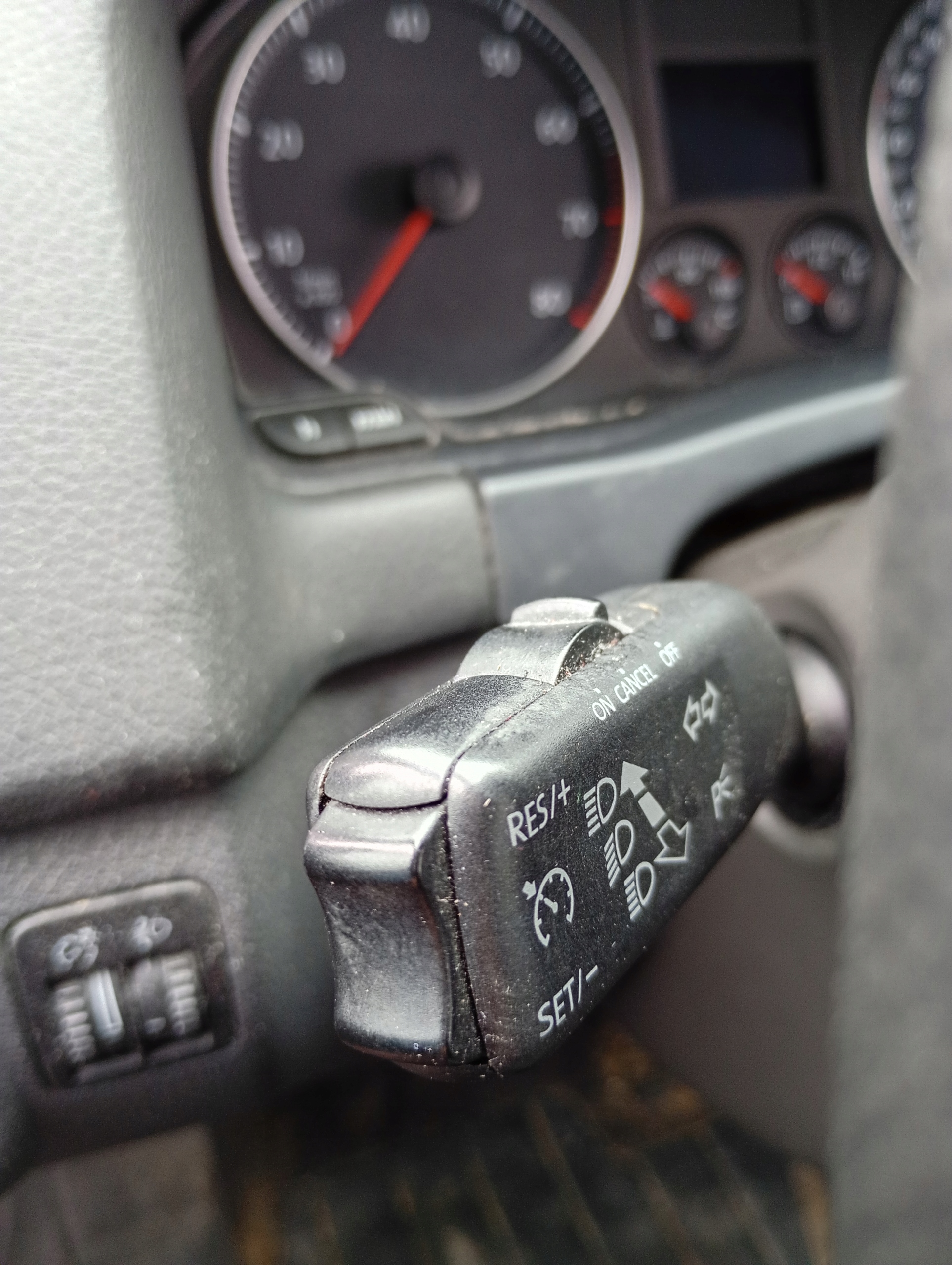 VW Golf 5 V plus 05-14 prekidač ručice fara TEMPOMAT