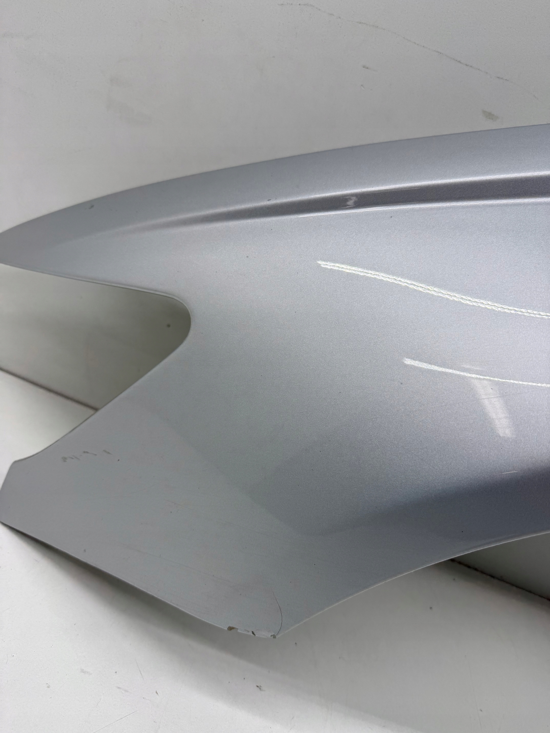AUDI A6 S6 C7 fender left front colour LX7W SREBRNY original