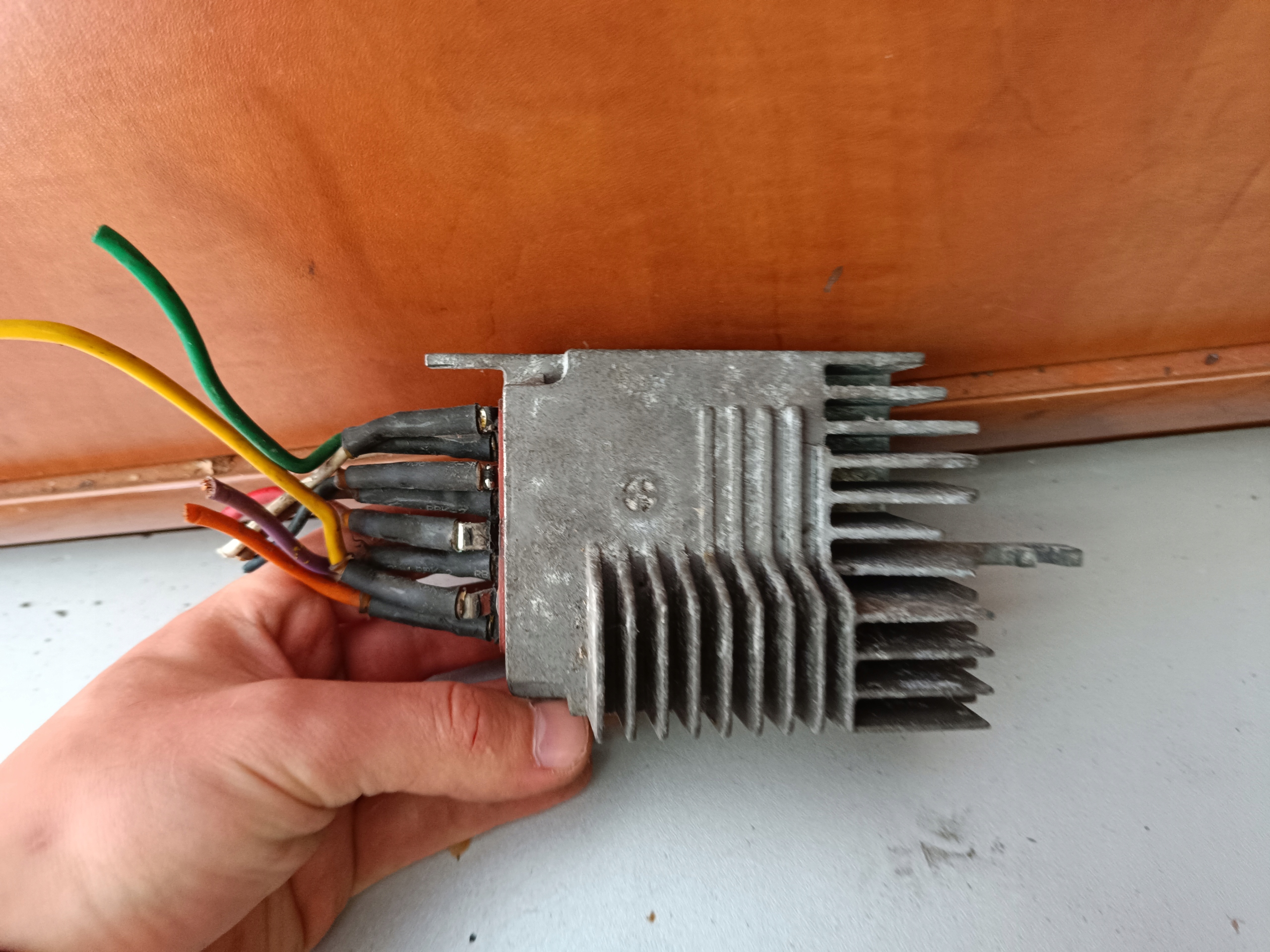 modul WENTYLATORA AUDI 4F0959501A