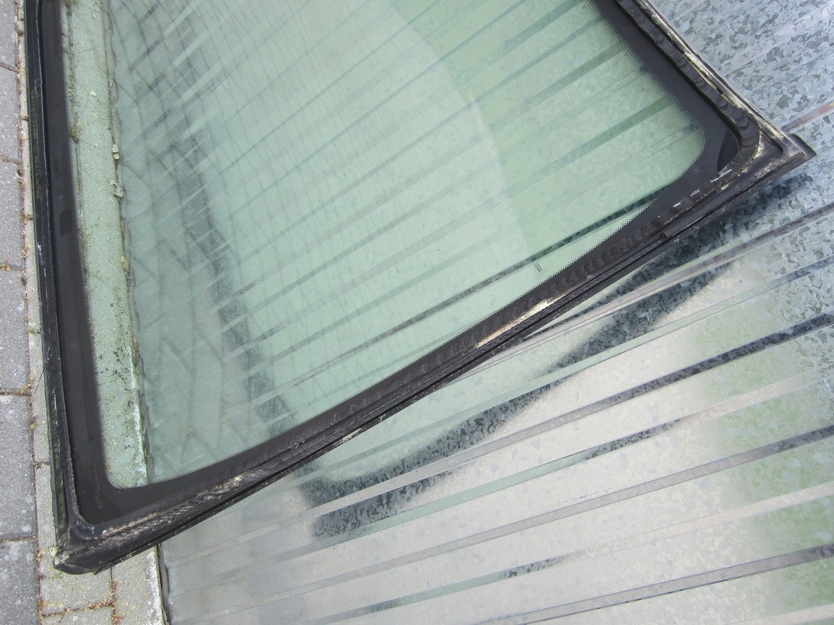 window front front iron Mercedes GL X164