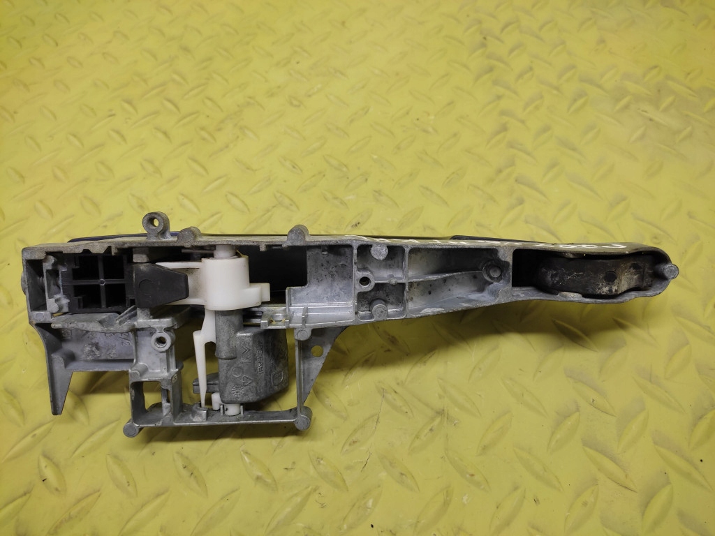 PEUGEOT 207 handle right rear part KPL