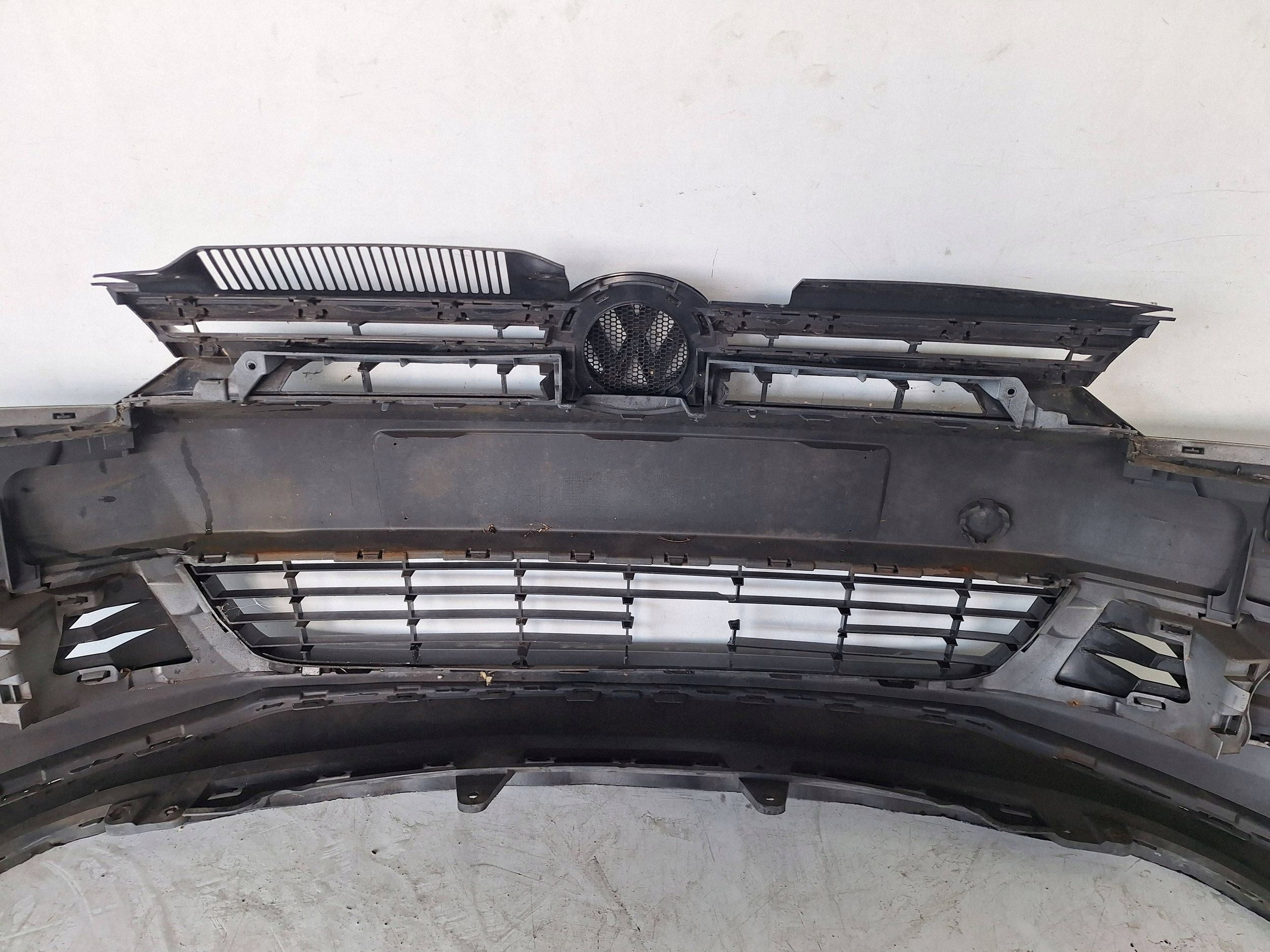VOLKSWAGEN GOLF VI 08-13 bumper 5K0807221 + grille
