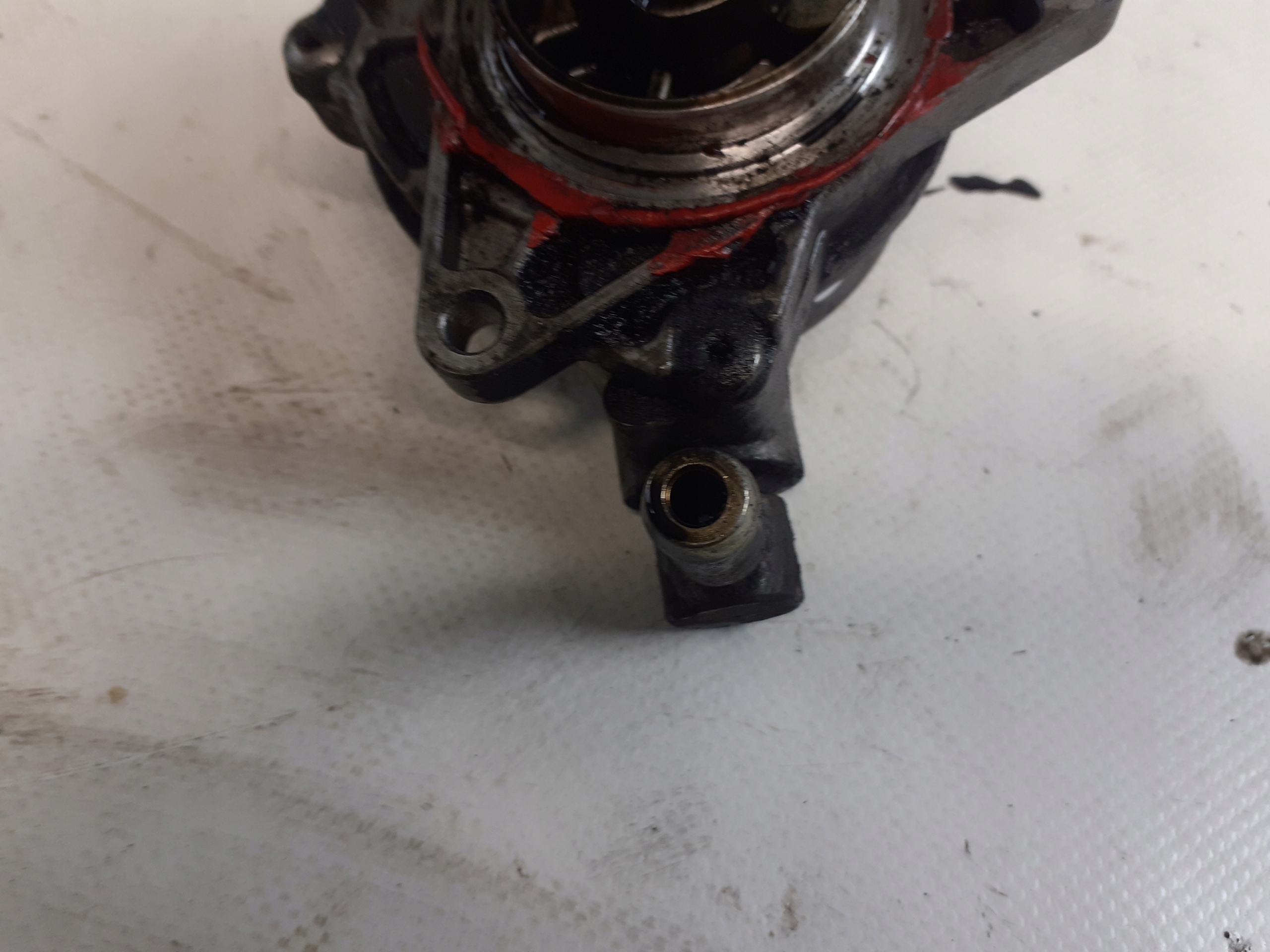 pump VACUM AUDI A4 B5 2.5 TDI