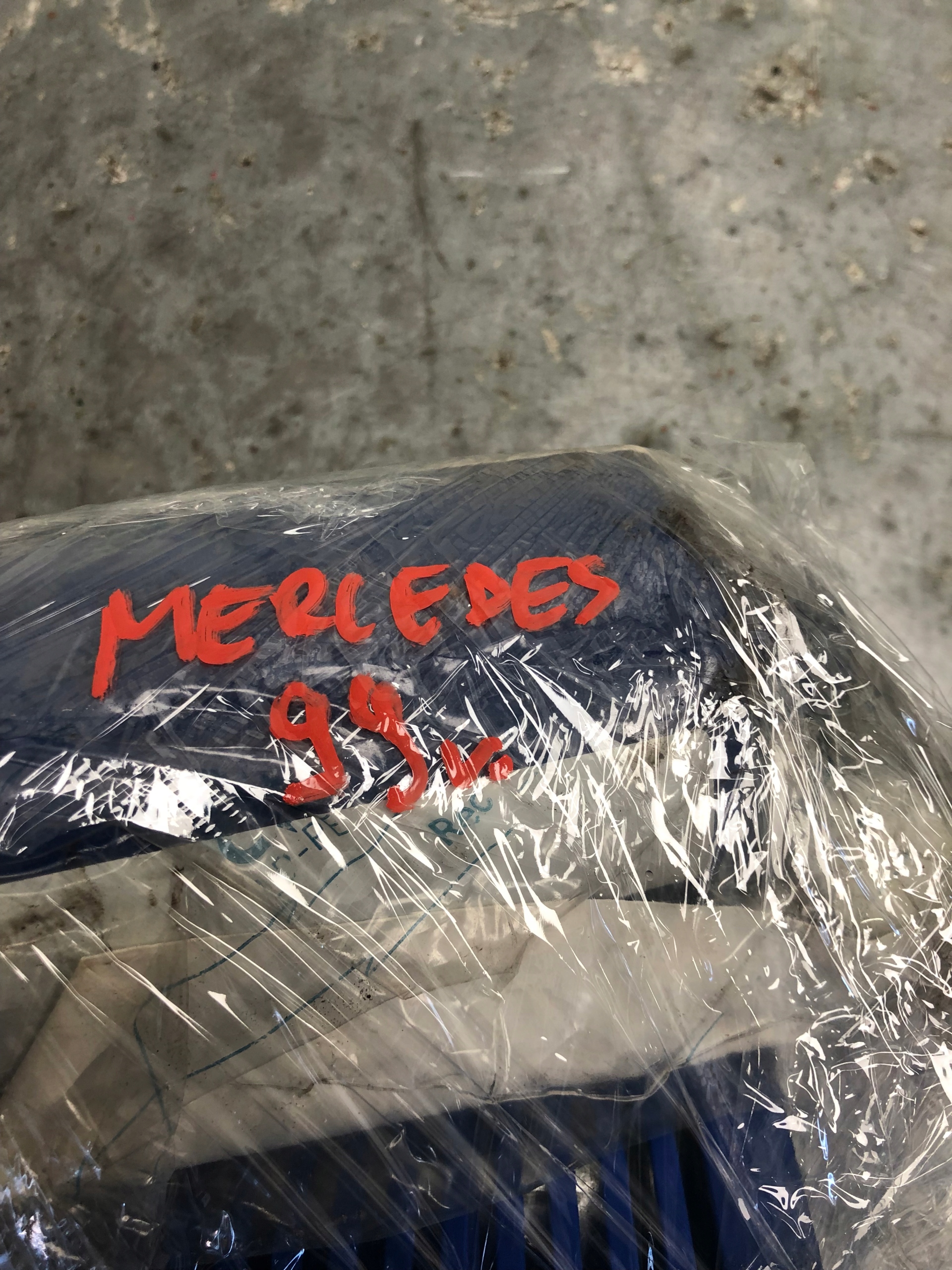pump compressor; KLEJ MERCEDES A0005830502