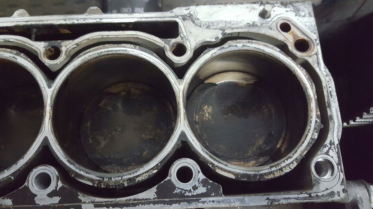 Blok Moteur APE VW Polo 6N 1,4 Essence