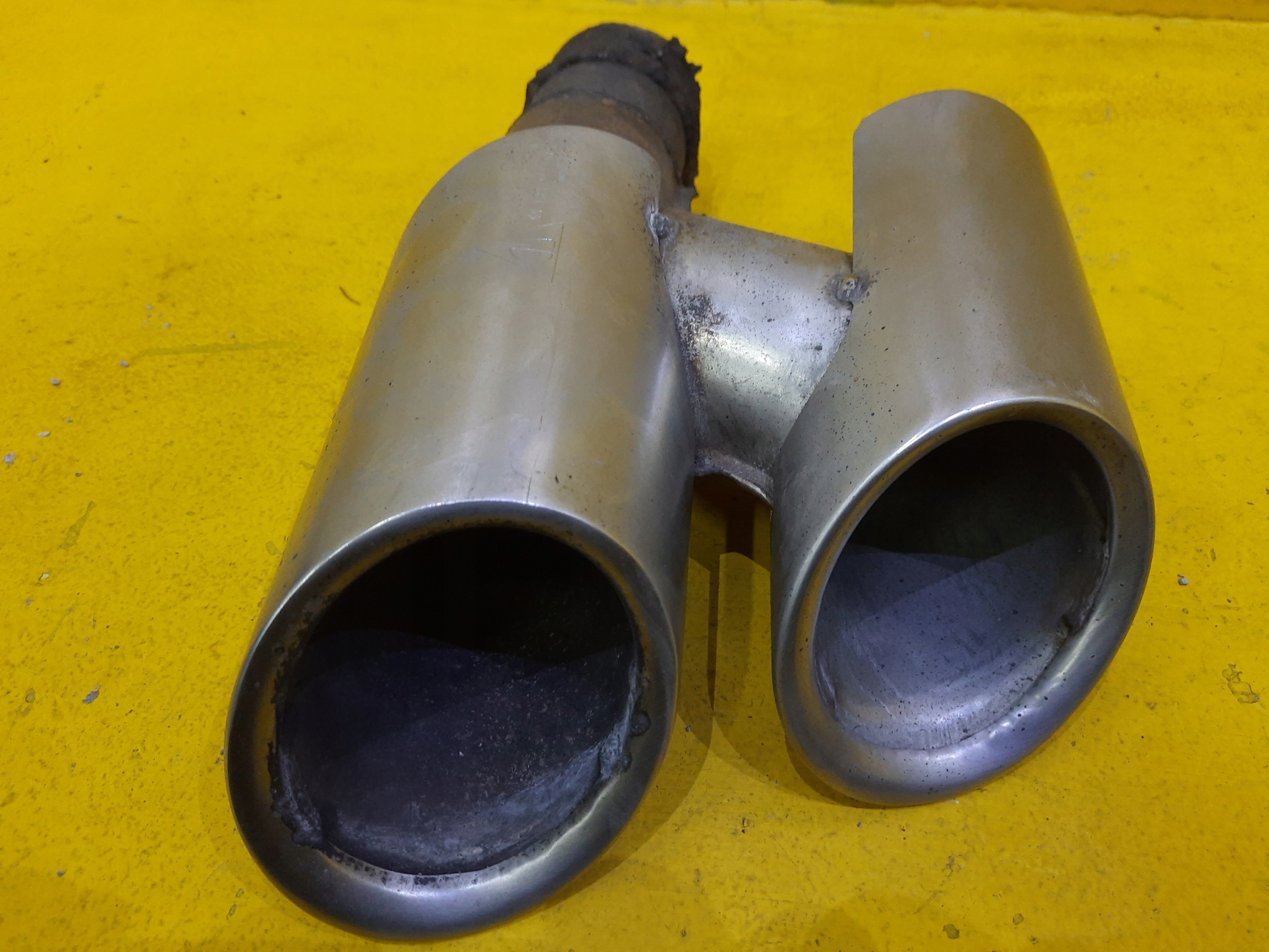 PANAMERA 970 НАКОНЕЧНИК ВЫХЛОПНОЙ ТРУБЫ ЛЕВЫЙ 97011168100